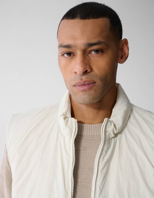 Bodywarmer mit Logo in Regular Fit Sand SHOEBY MEN