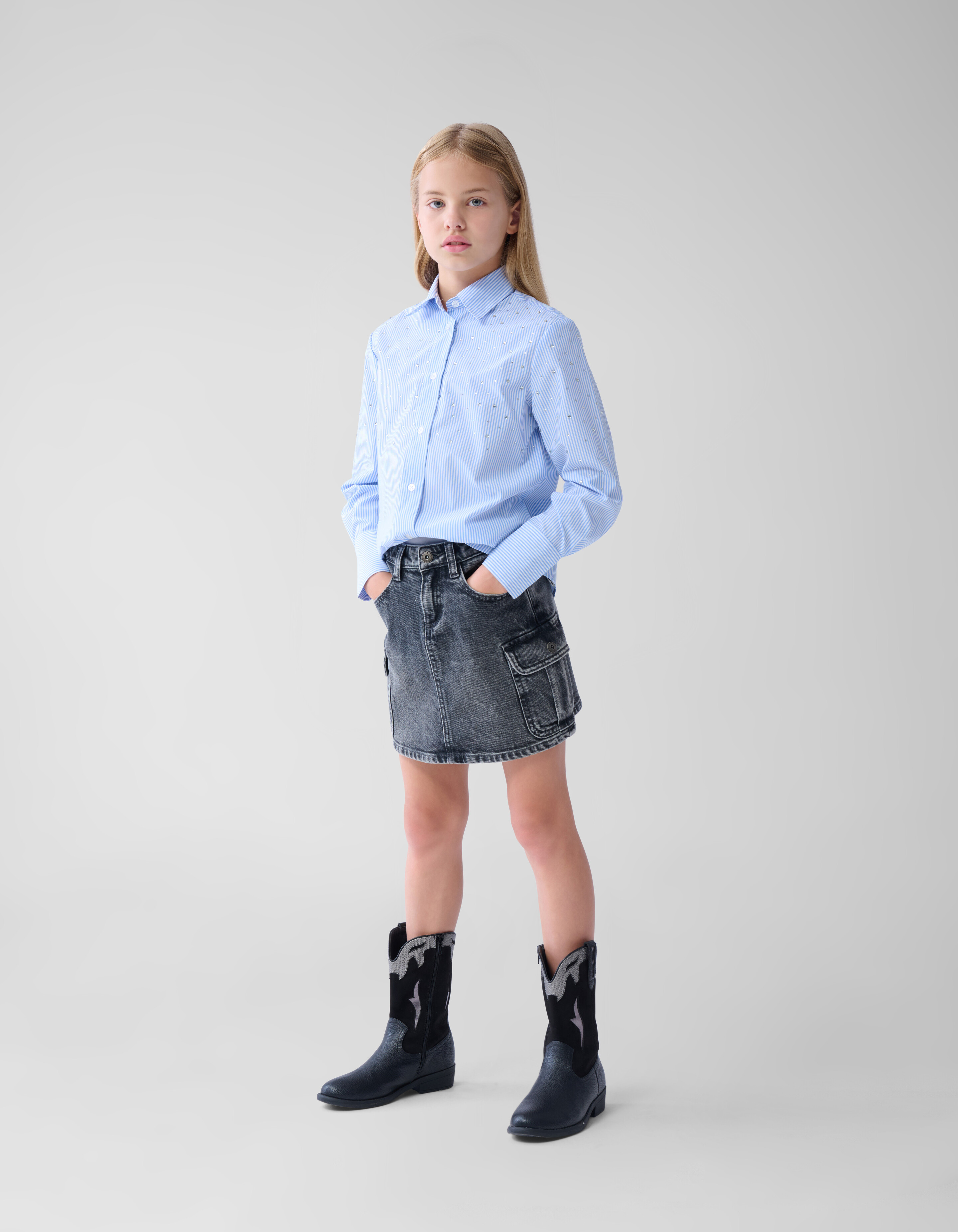 Gestreifte Strassbluse Hellblau/Weiß SHOEBY GIRLS