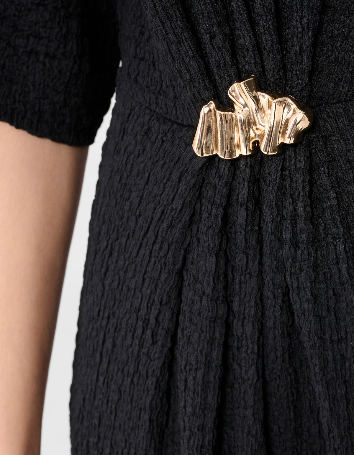 Organisches Crinkle Maxikleid Schwarz SHOEBY WOMEN