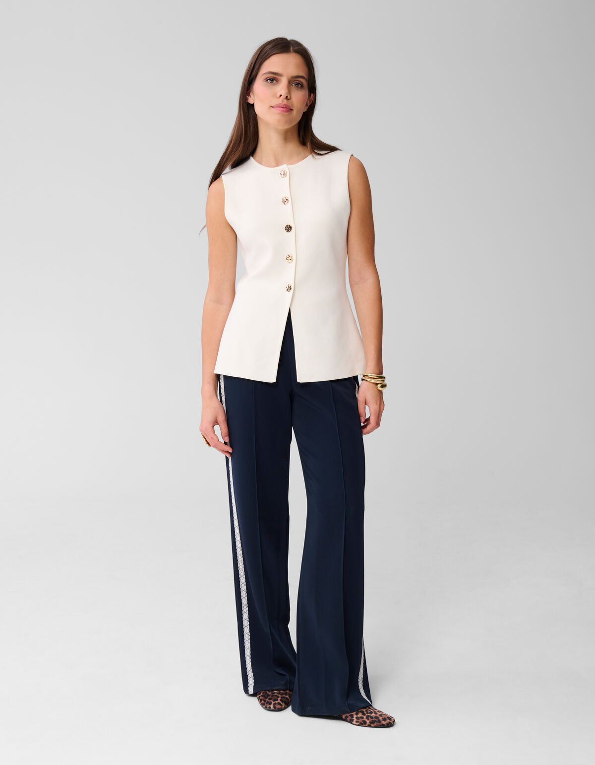 Strickgilet Off White SHOEBY WOMEN