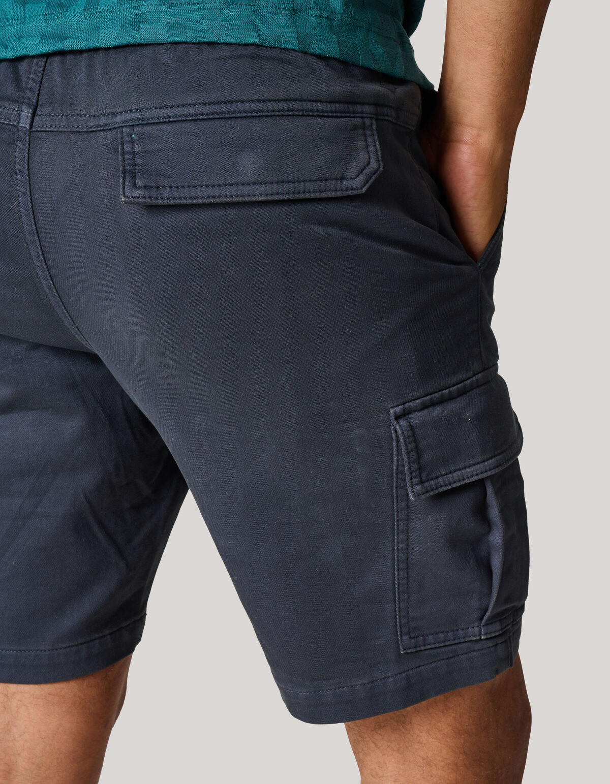 Jog Cargo Short Dunkelgrau SHOEBY MEN