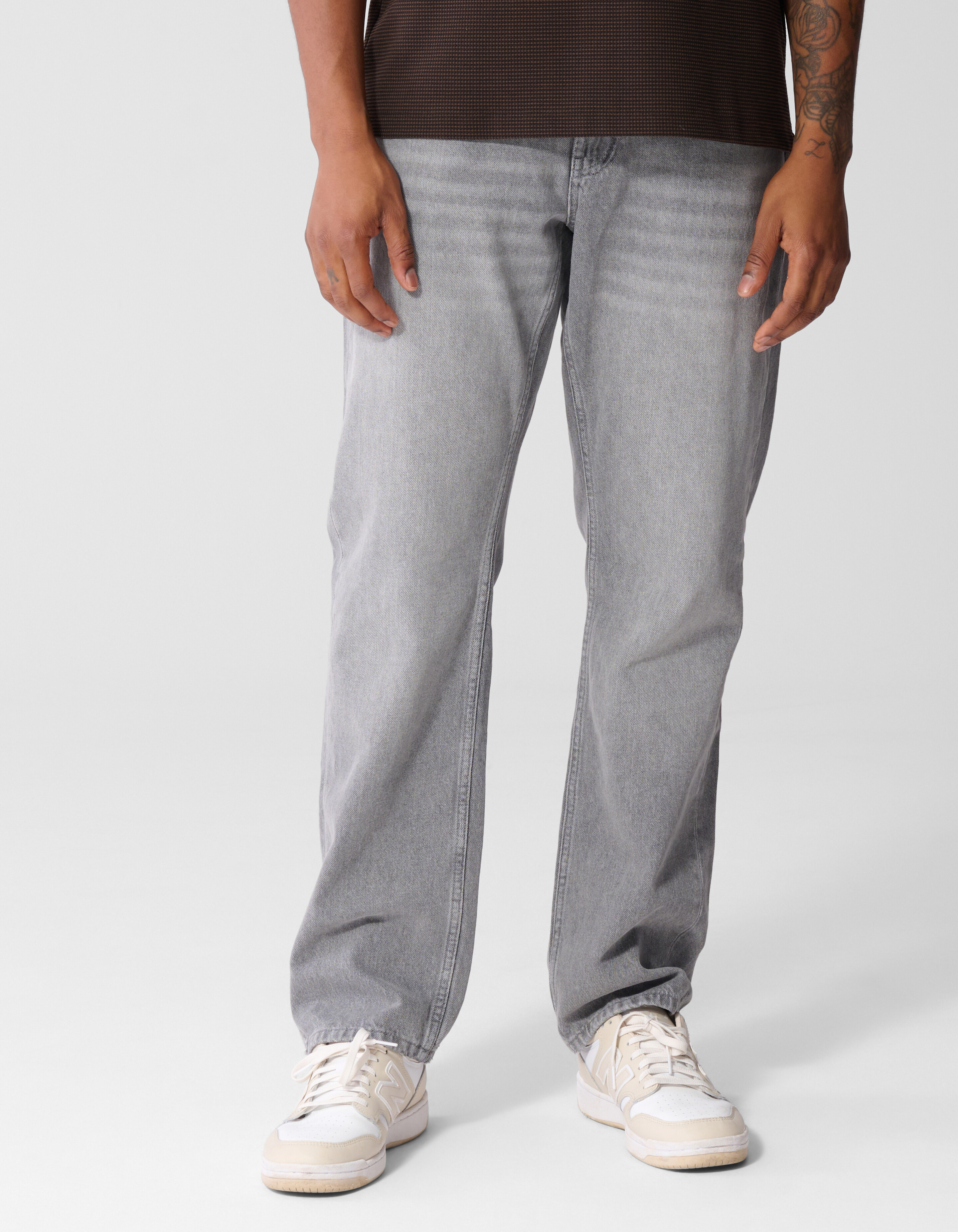 Modern Straight Fit Jeans Hellgrau L34 SHOEBY MEN