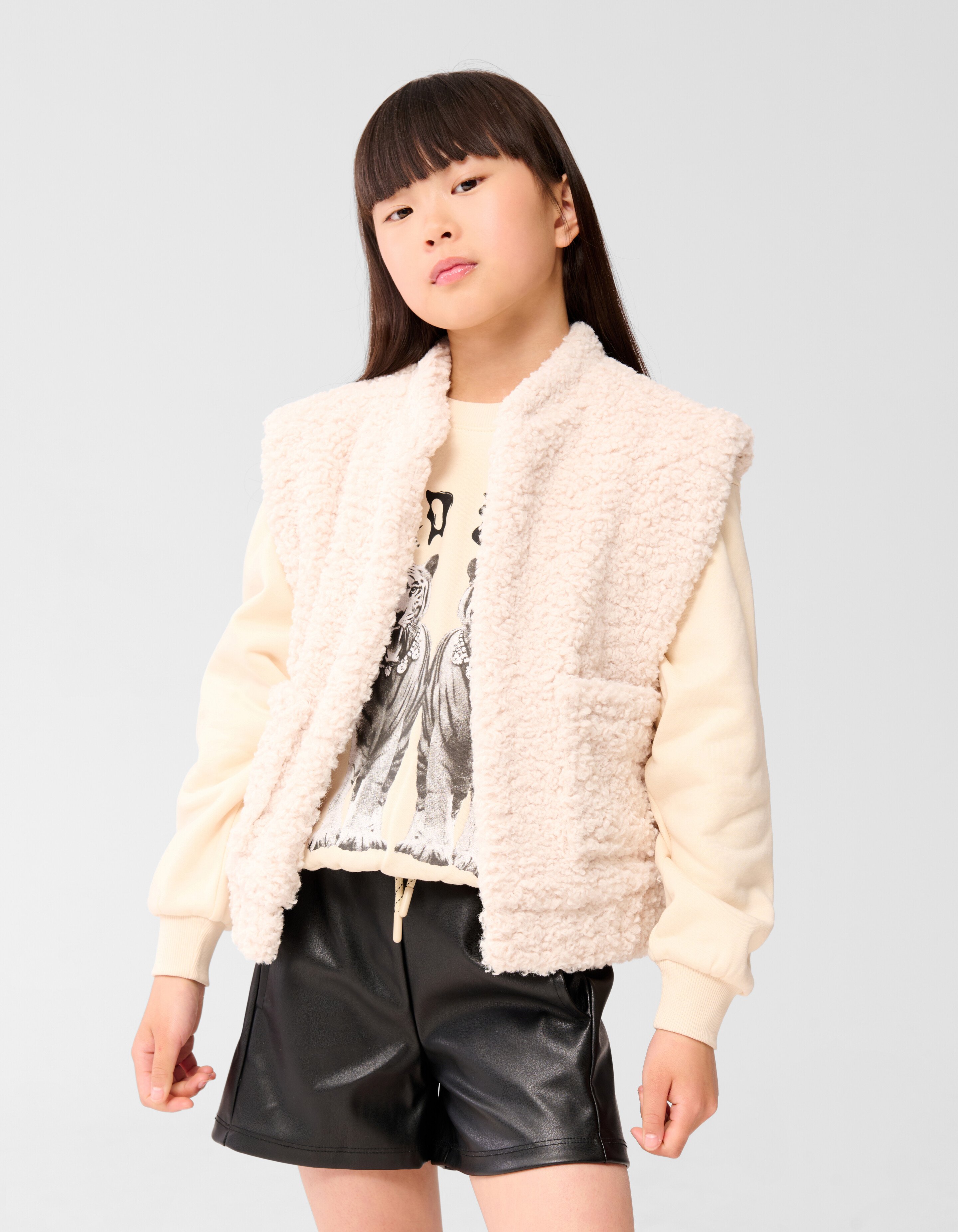 Teddy Gilet Gebrochenes Weiß SHOEBY GIRLS