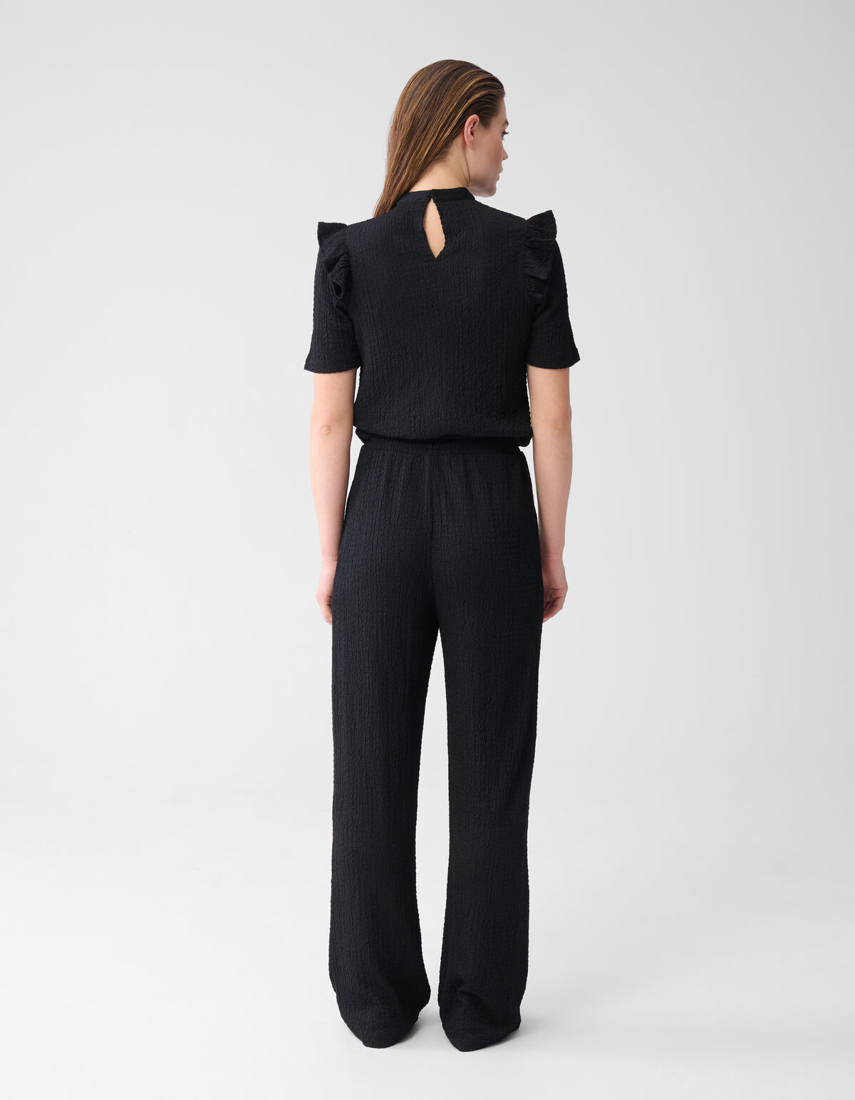 Crinkle Ruffle Top Schwarz SHOEBY WOMEN