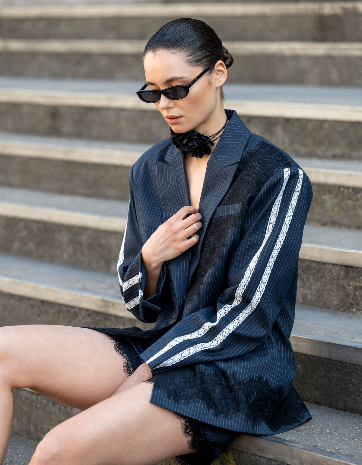 &Uuml;bergro&szlig;er Blazer aus Spitze Dunkelblau SHOEBY WOMEN