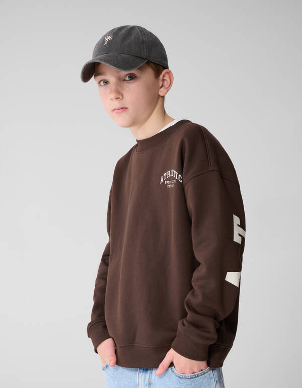 Athletic Artwork Sweatshirt Dunkelbraun SHOEBY BOYS