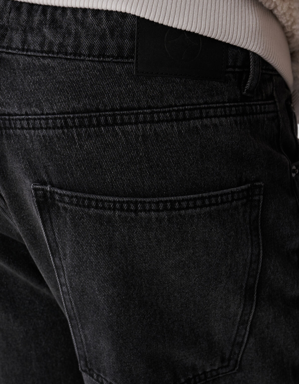 Baggy Fit Jeans Dunkelgrau L33 SHOEBY MEN