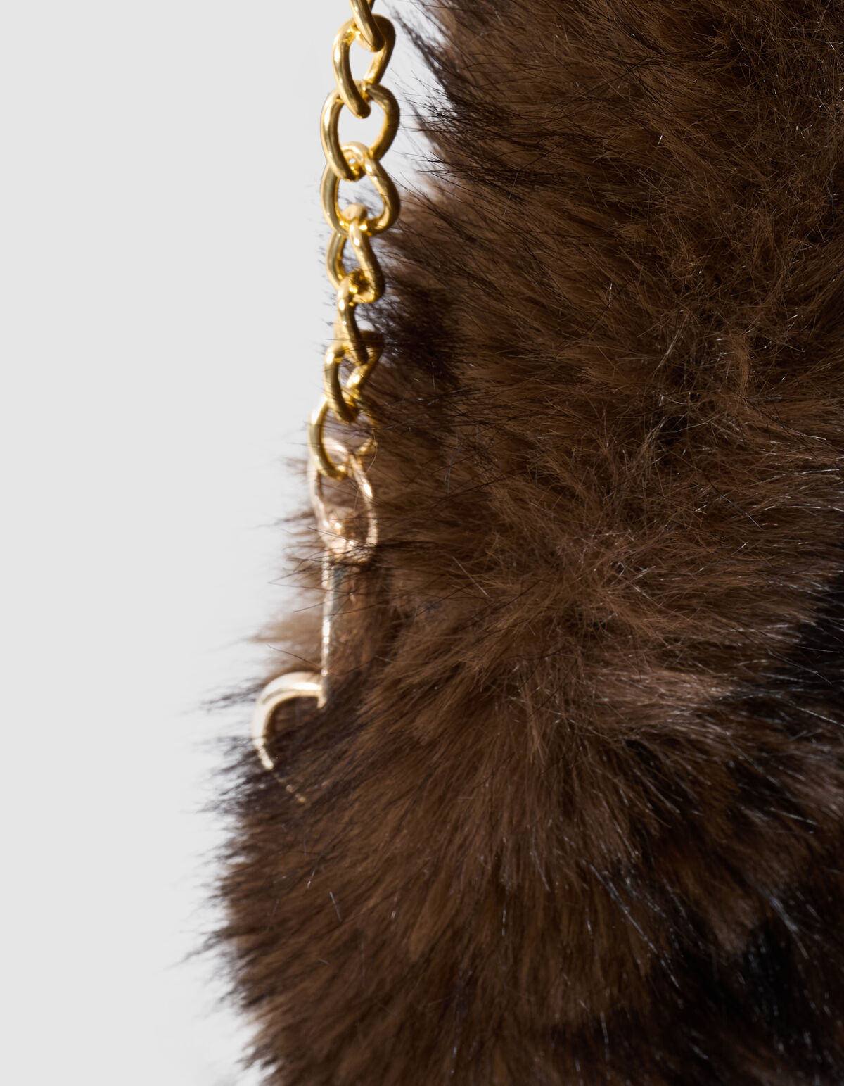 Runde Faux Fur Tasche Dunkelbraun SHOEBY ACCESSOIRES
