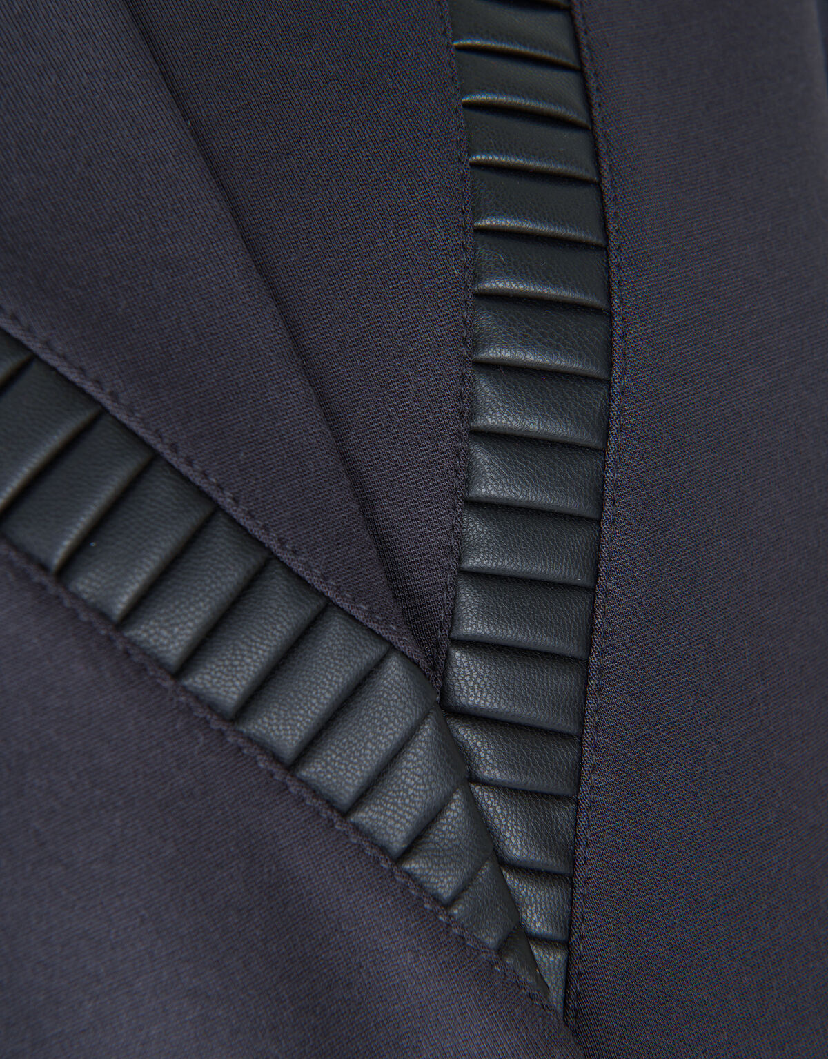 Detail Kleid Grau SHOEBY GIRLS