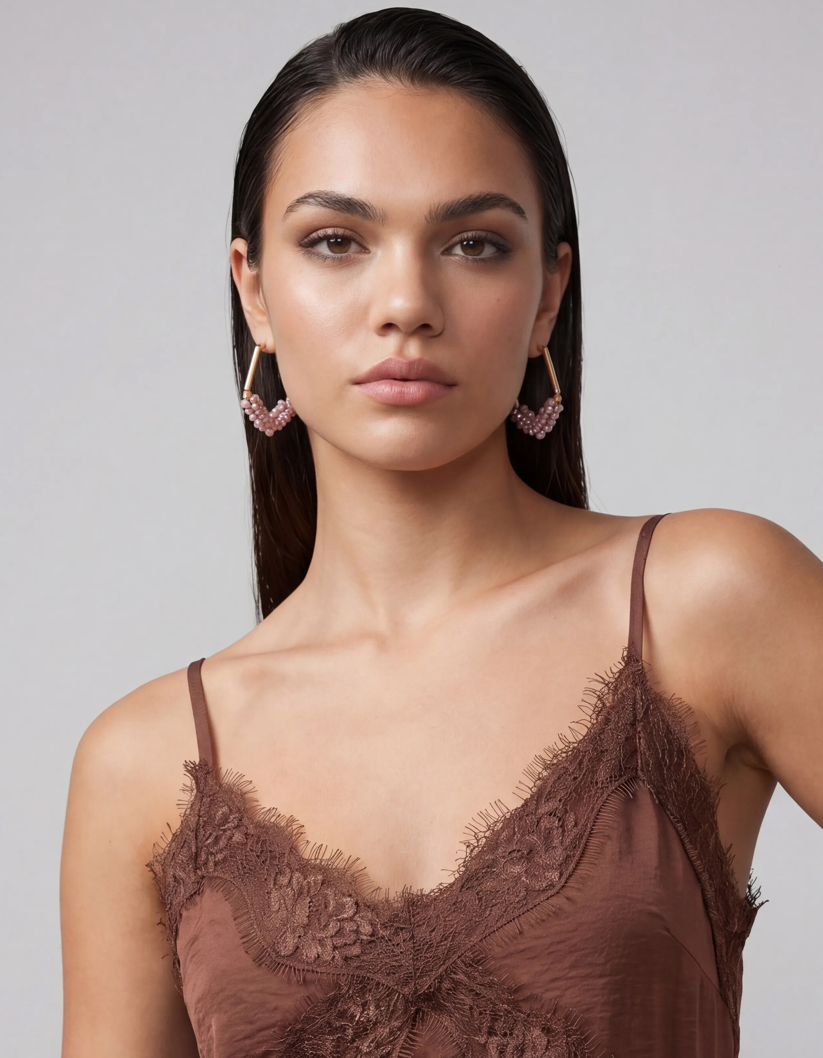 Beaded Hoop Ohrringe Hellrosa SHOEBY ACCESSOIRES