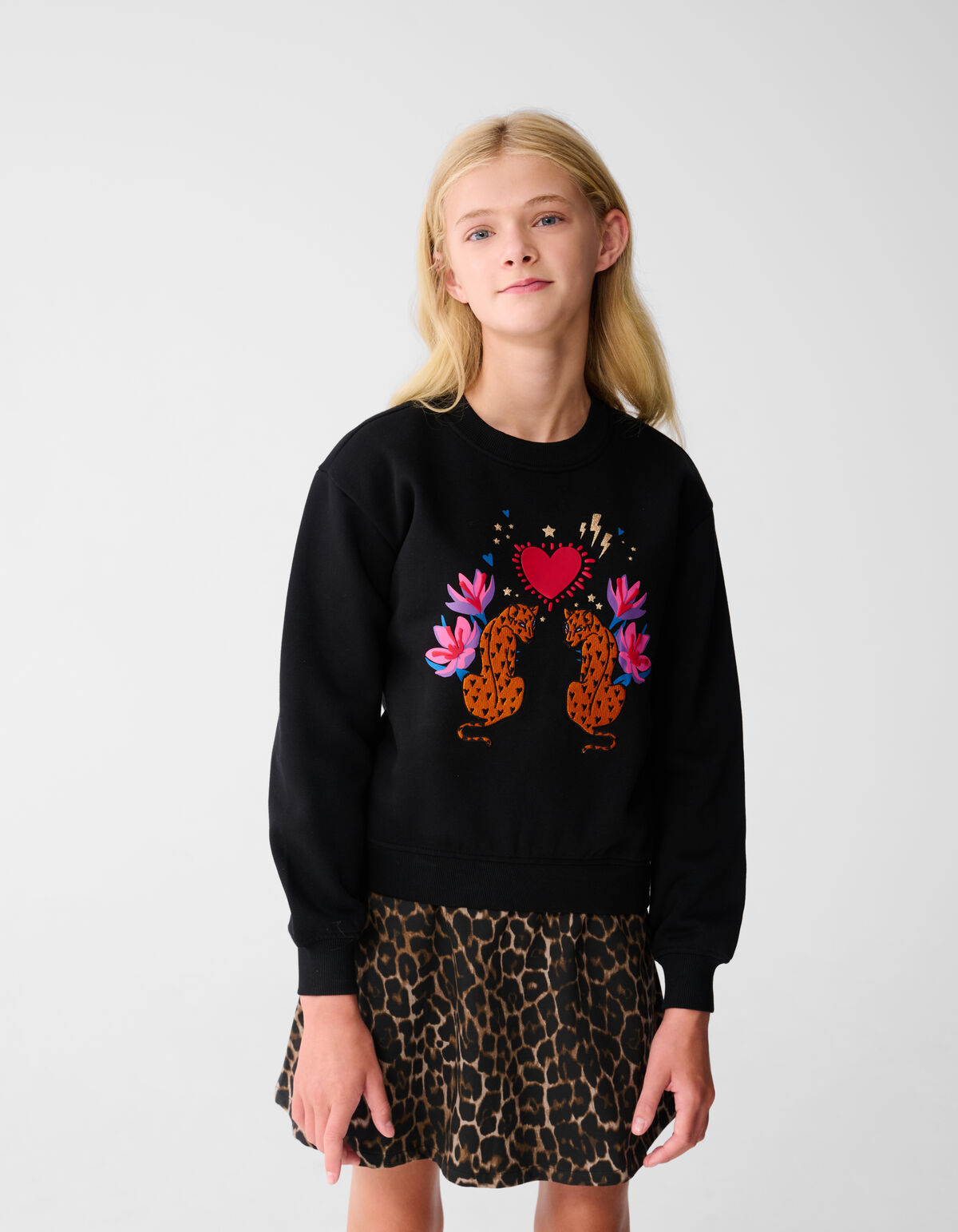 Pullover mit Tiger-Artwork Schwarz SHOEBY GIRLS
