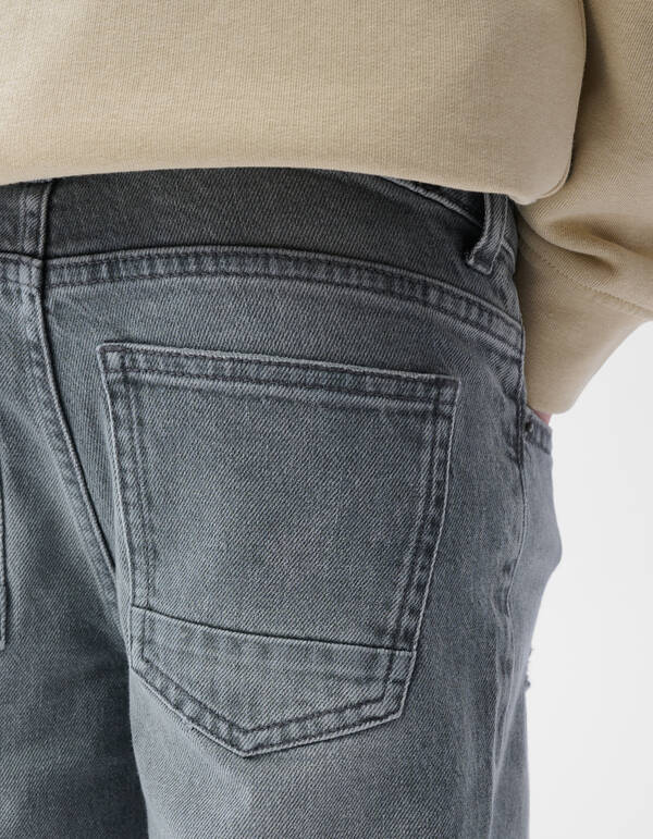 Straight Fit Jeans Grau SHOEBY BOYS