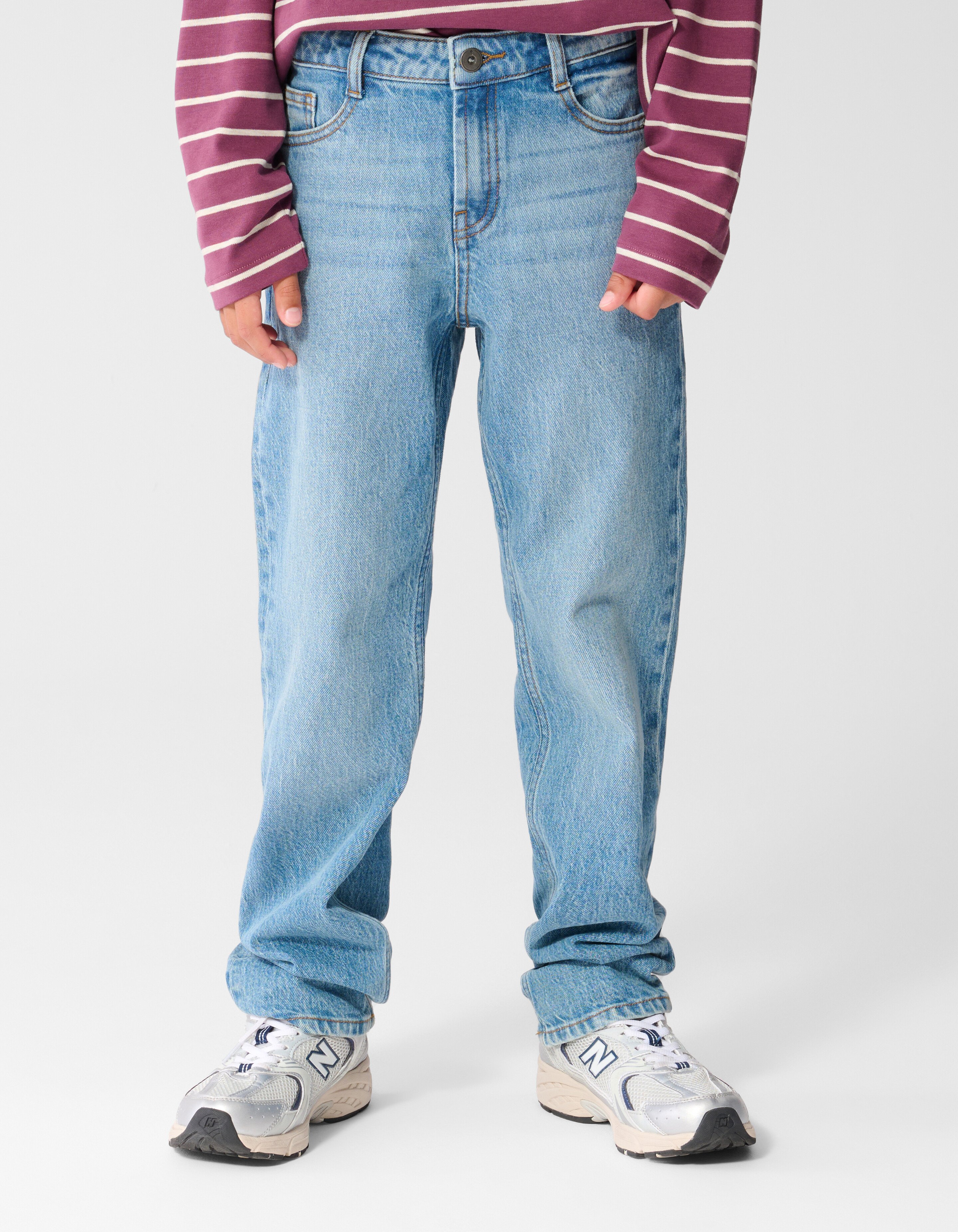 Gerade geschnittene Jeans in Blau SHOEBY BOYS