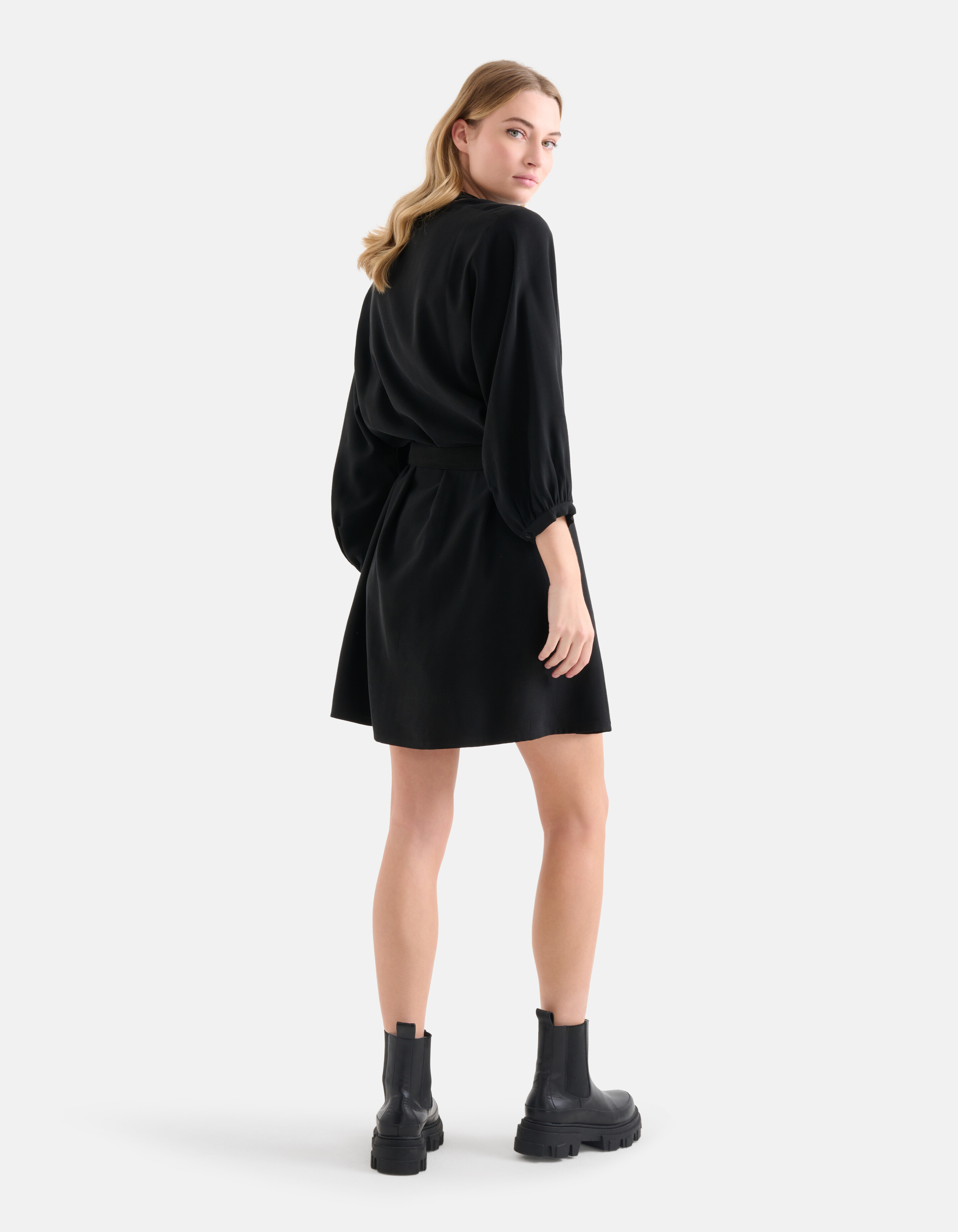 Kleid mit Gürtel Schwarz SHOEBY WOMEN