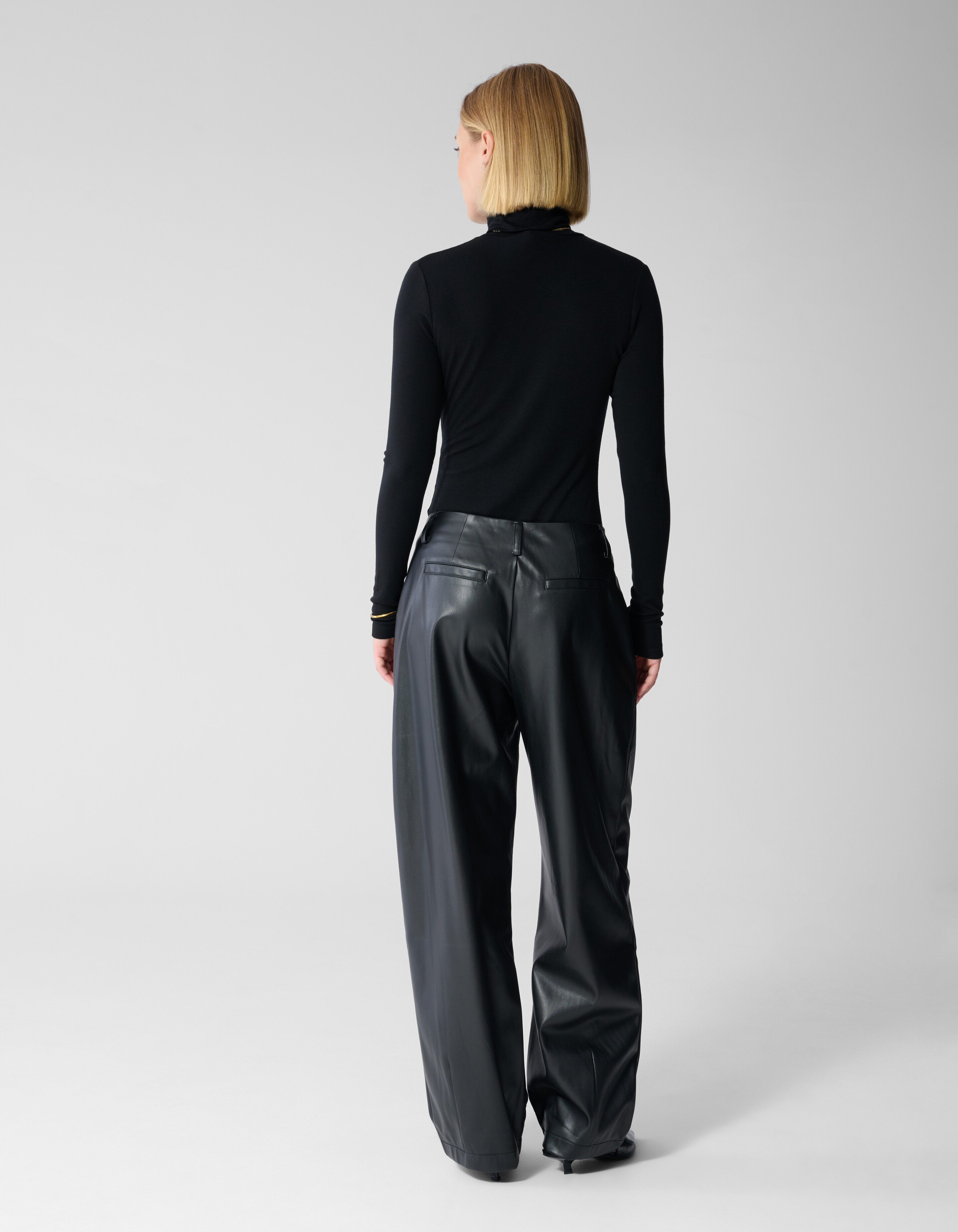 Rollkragen-Langarmtop Schwarz By Lonneke SHOEBY WOMEN