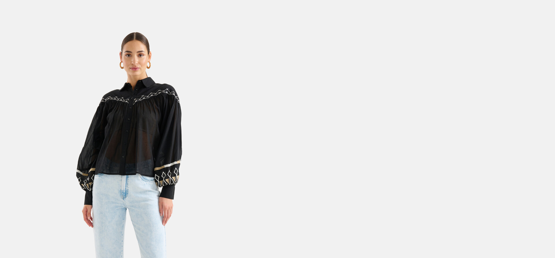 Bluse mit Stickerei Schwarz SHOEBY WOMEN