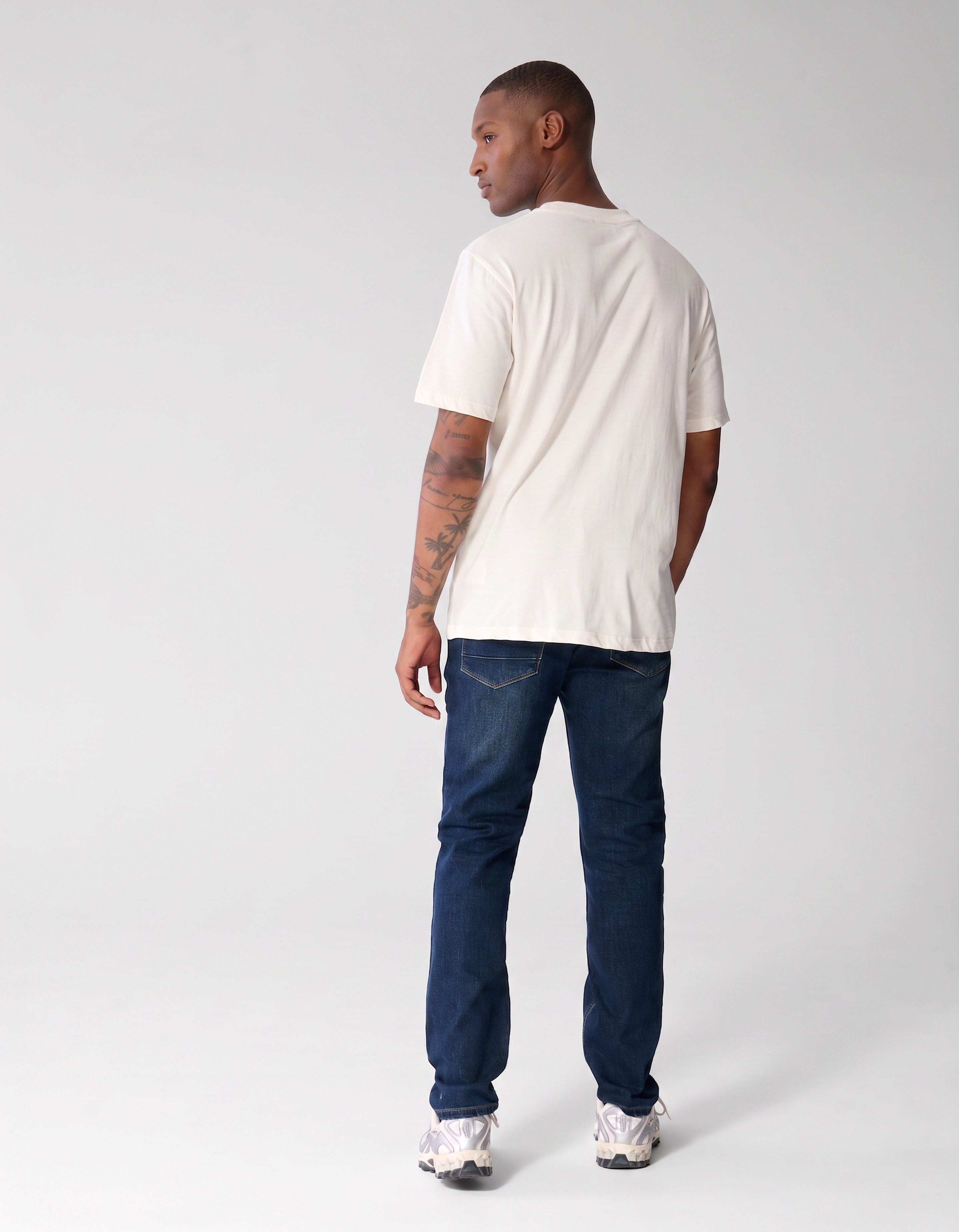 Slim Straight Fit Jeans Dunkelblau L32 SHOEBY MEN