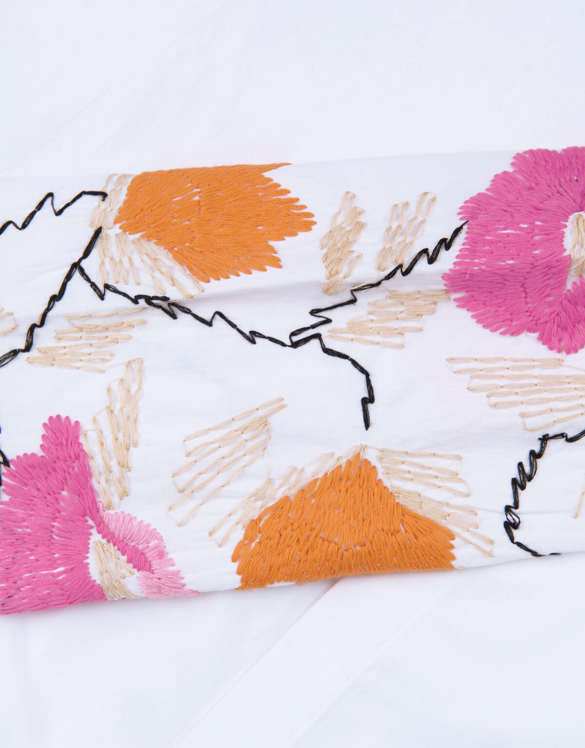 Embro Sleeve Bluse EKSEPT