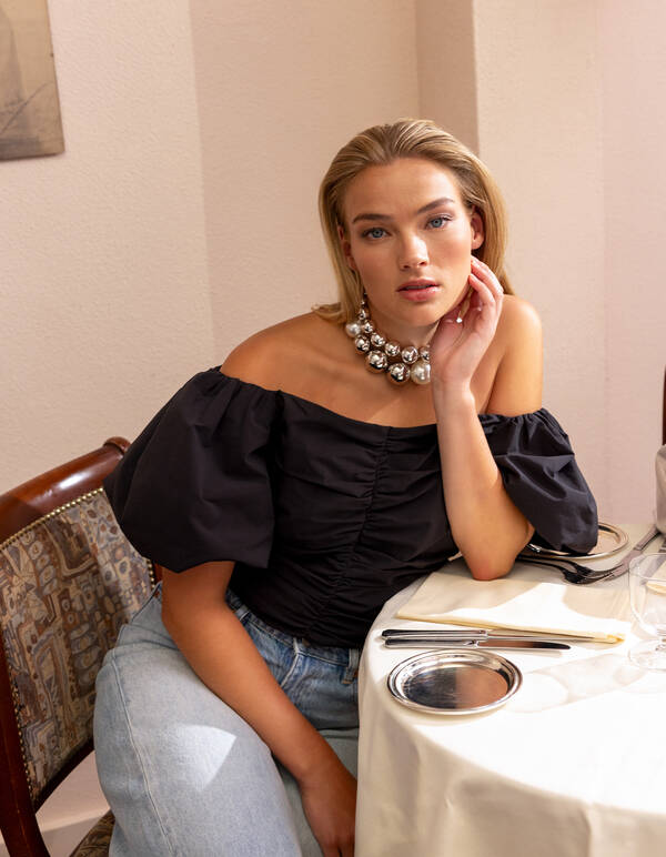 Gerafftes Off-Shoulder-Top Schwarz von Fred SHOEBY WOMEN