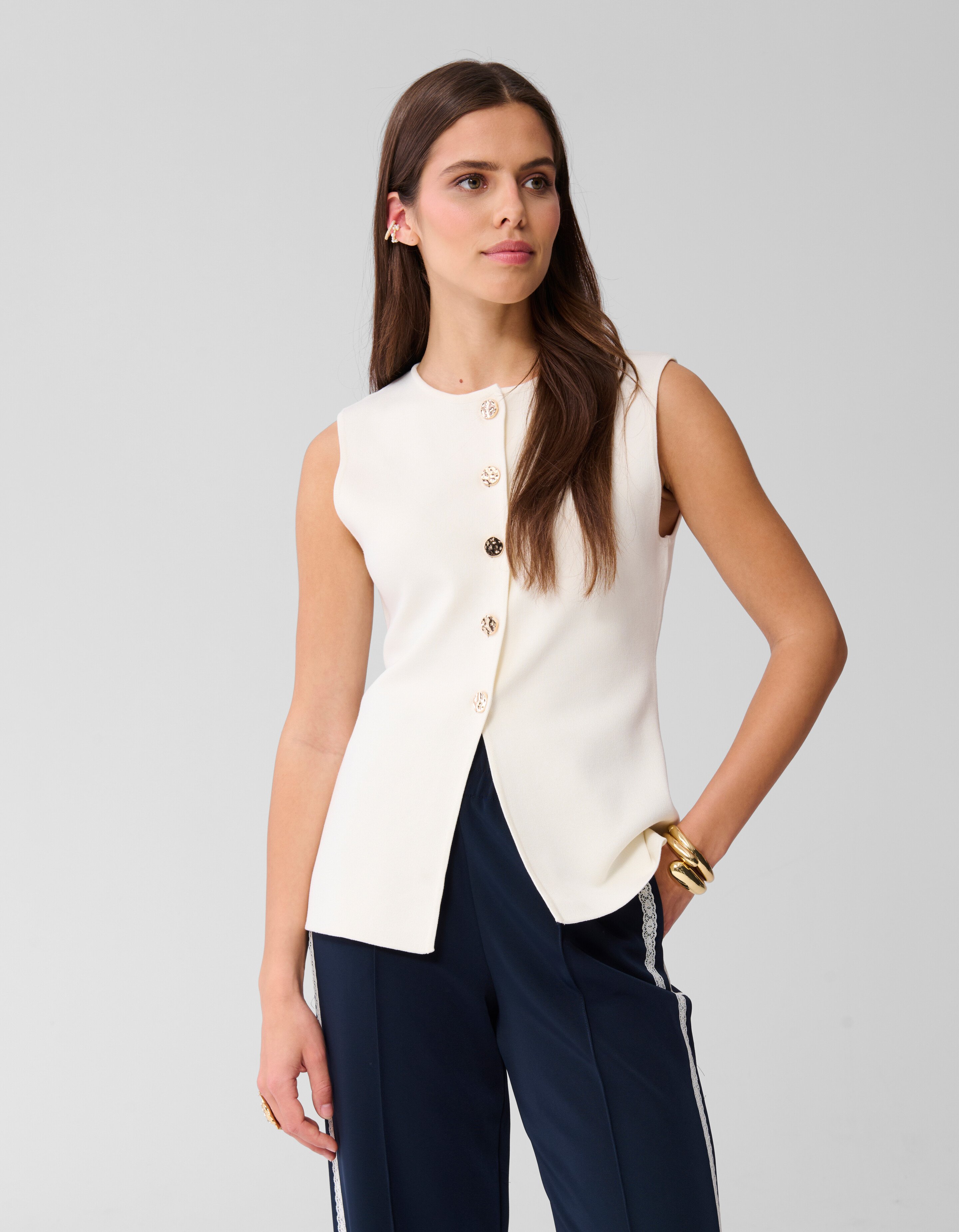 Strickgilet Off White SHOEBY WOMEN
