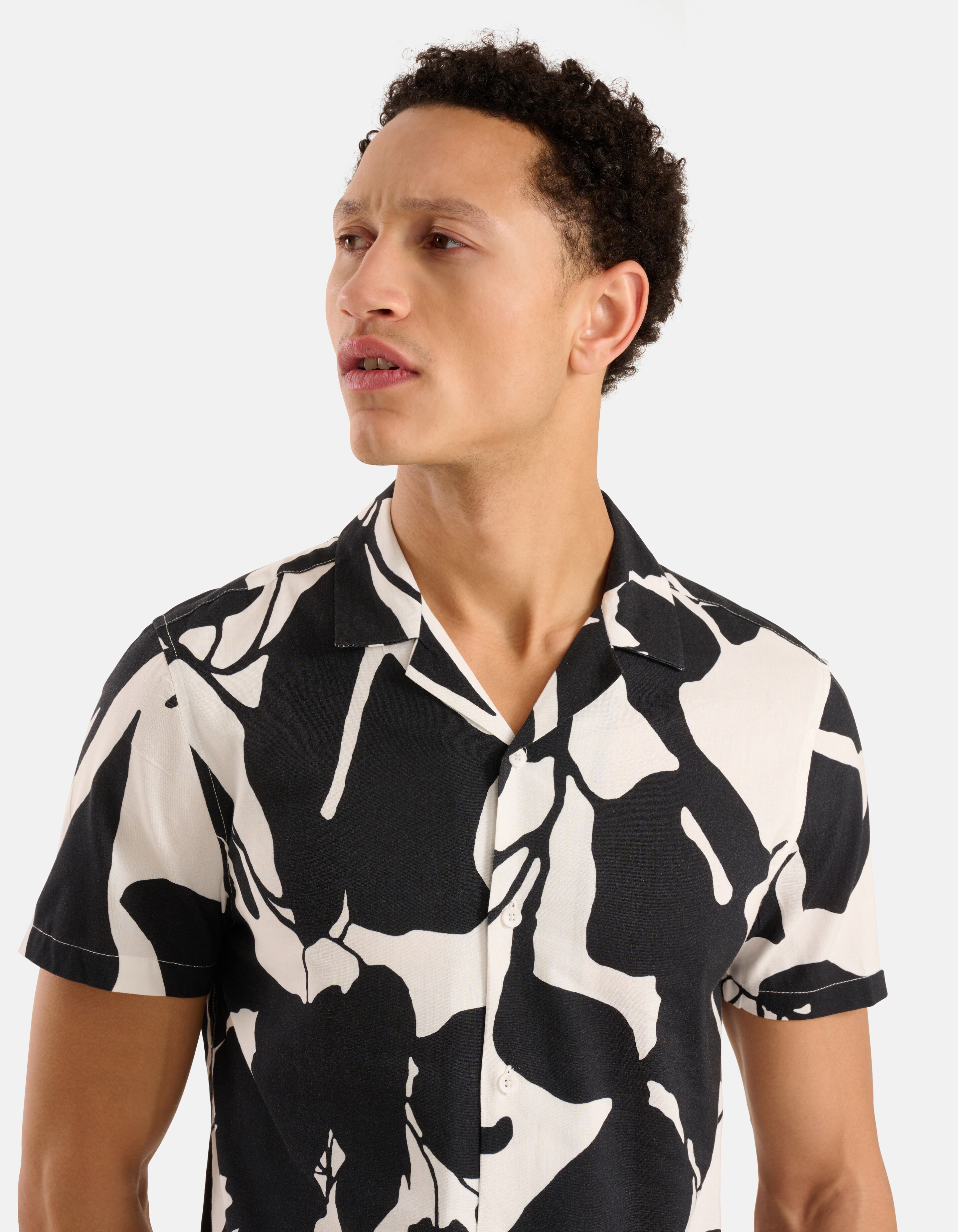 Artwork Shirt Schwarz/Weiß SHOEBY MEN