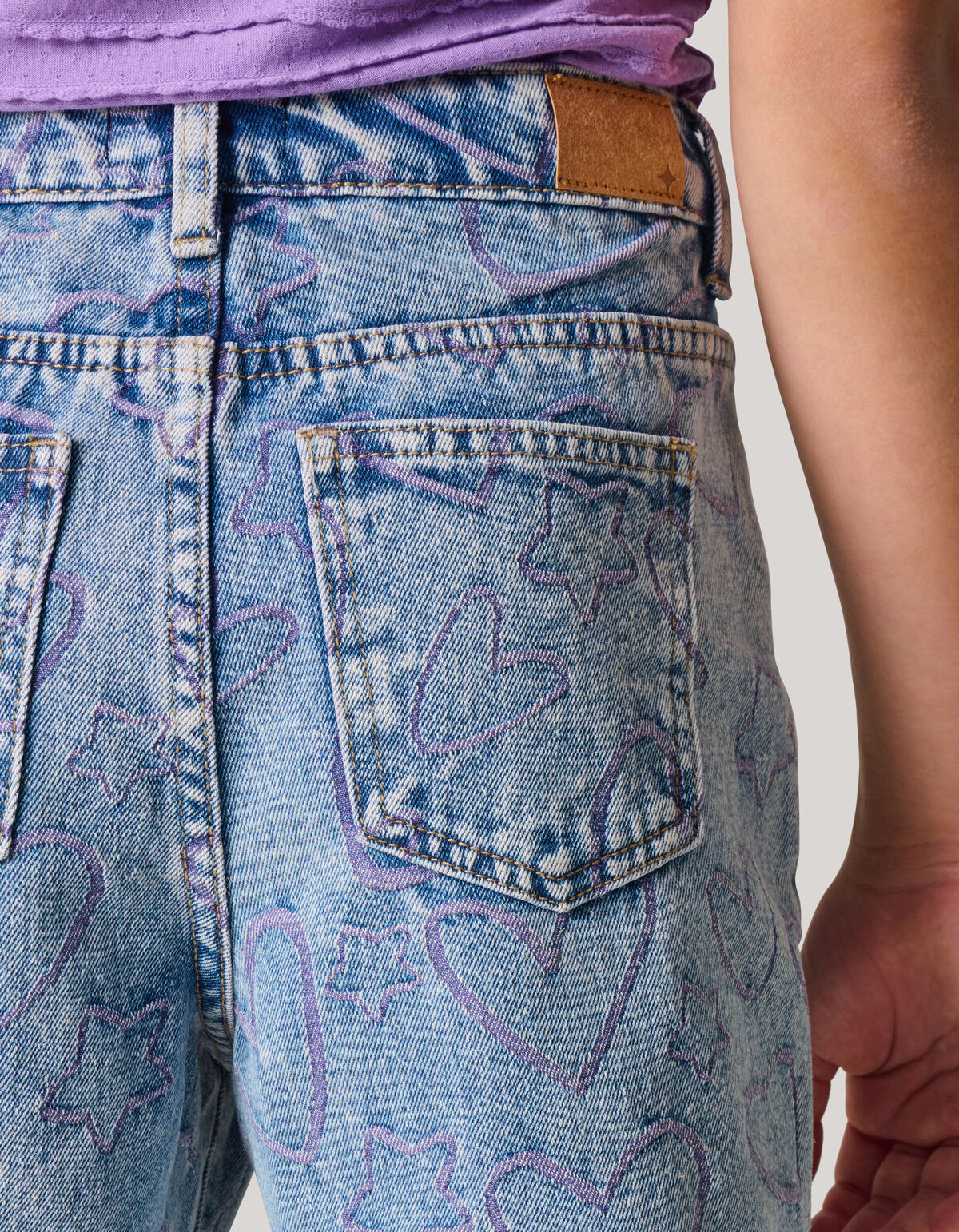 Bedruckte Tapered Fit Jeans Blauw SHOEBY GIRLS