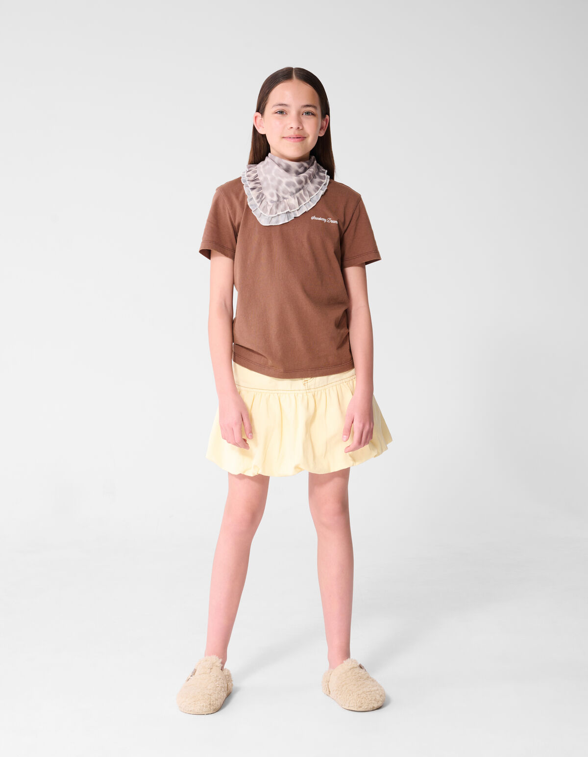 Strawberry Dream Artwork T-shirt Bruin SHOEBY GIRLS