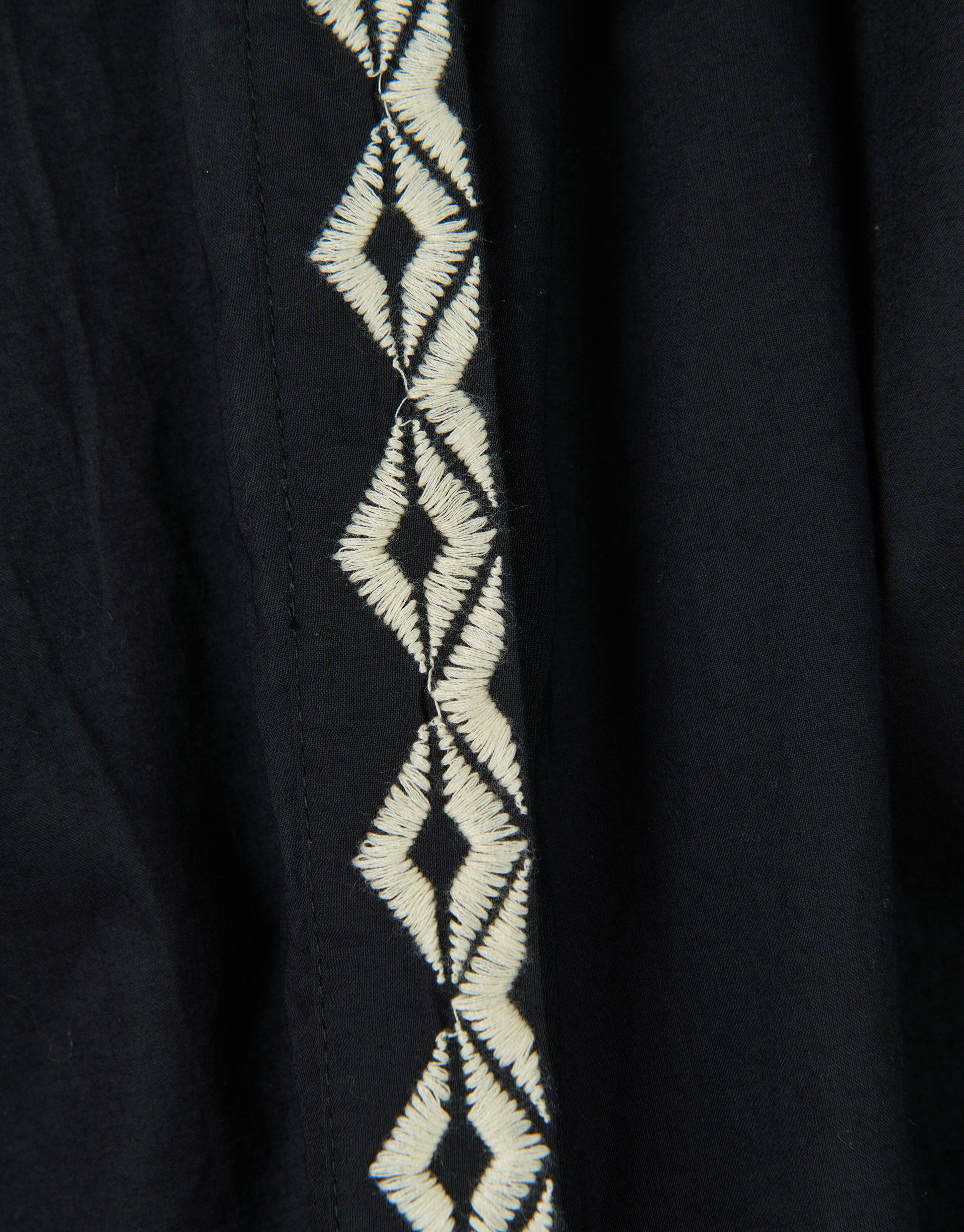 Bluse mit Stickerei Schwarz SHOEBY WOMEN