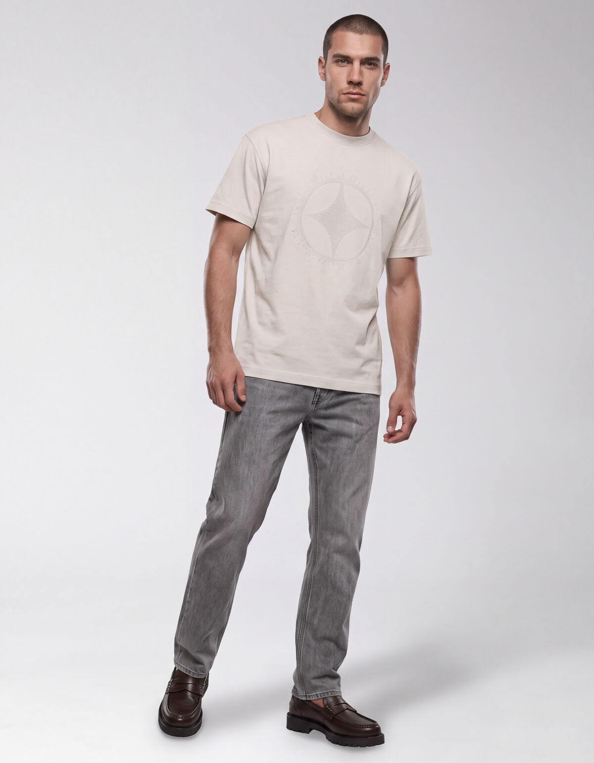 T-Shirt mit Kreuzstich-Motiv Sand SHOEBY MEN