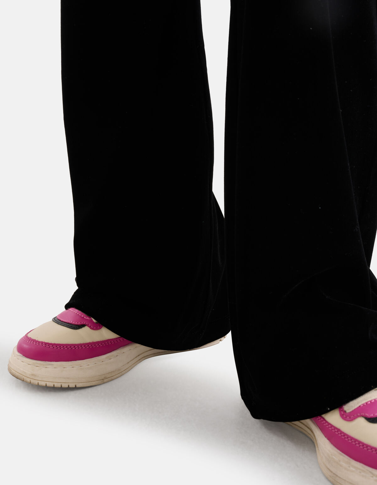 Schlaghose aus Samt Schwarz SHOEBY GIRLS