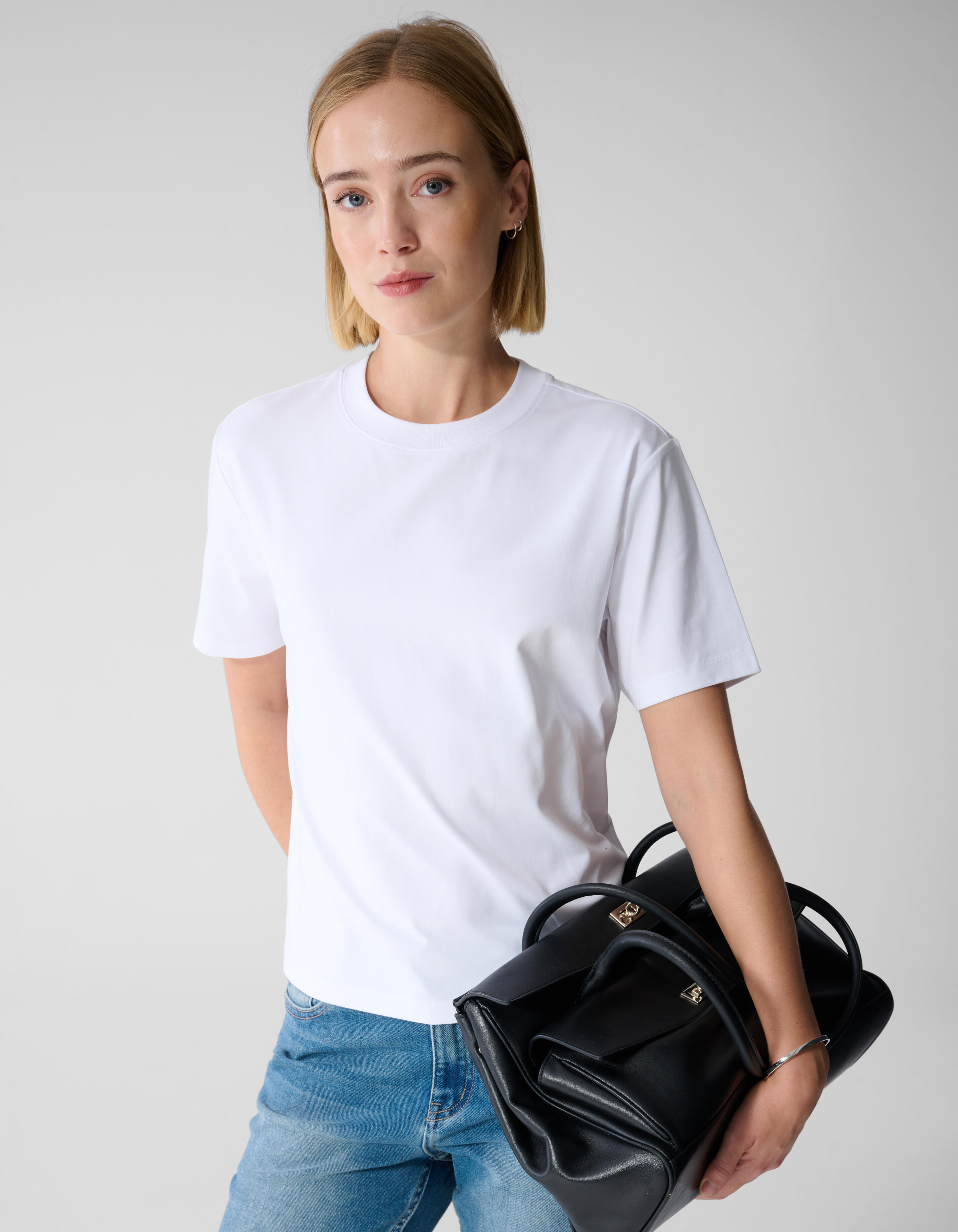 Basic-T-Shirt Wei&szlig; By Lonneke SHOEBY WOMEN