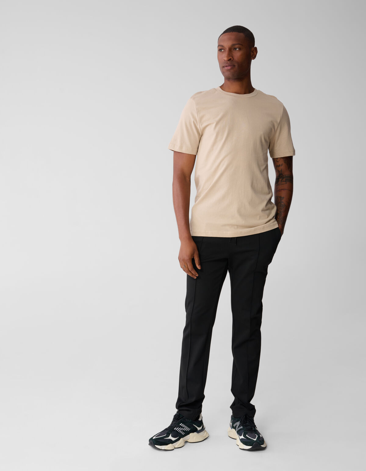 Reguläre Passform Hose Schwarz SHOEBY MEN