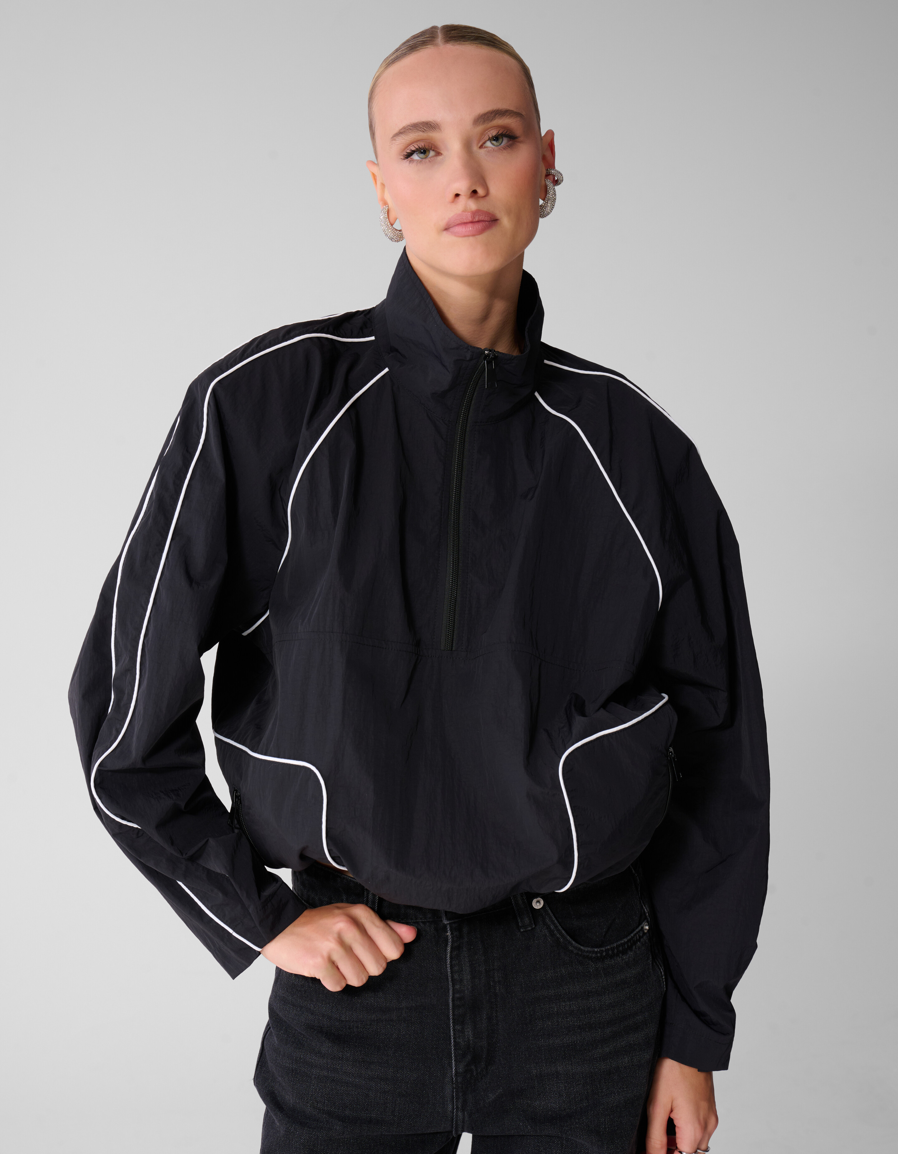 Relaxed Fit Piping Bluse Schwarz SHOEBY WOMEN