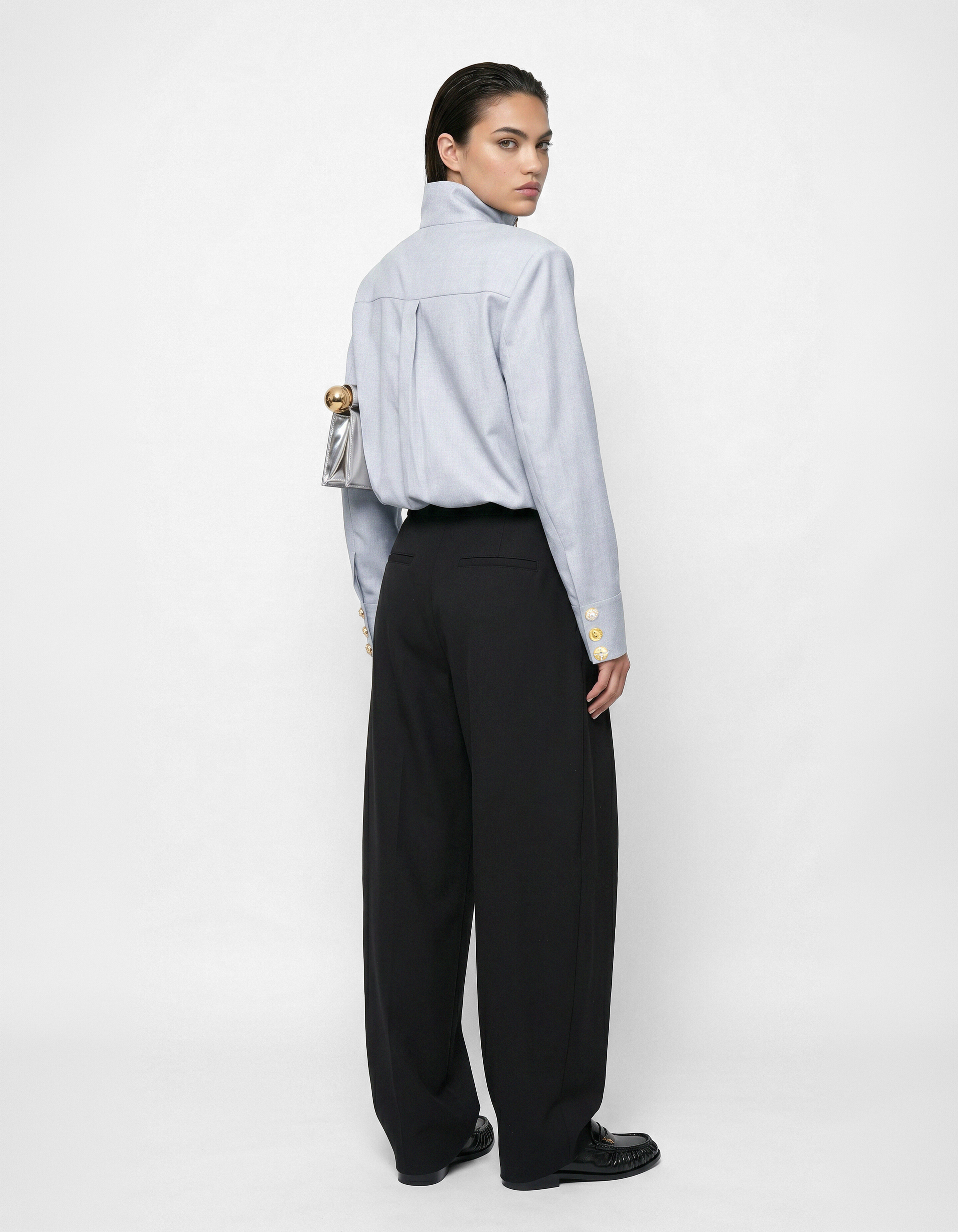 Bluse mit ausgefallenen Kn&ouml;pfen Grau SHOEBY WOMEN