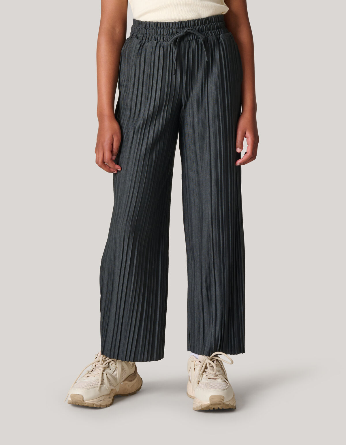 Pliss&eacute; Hose Dunkelgrau SHOEBY GIRLS