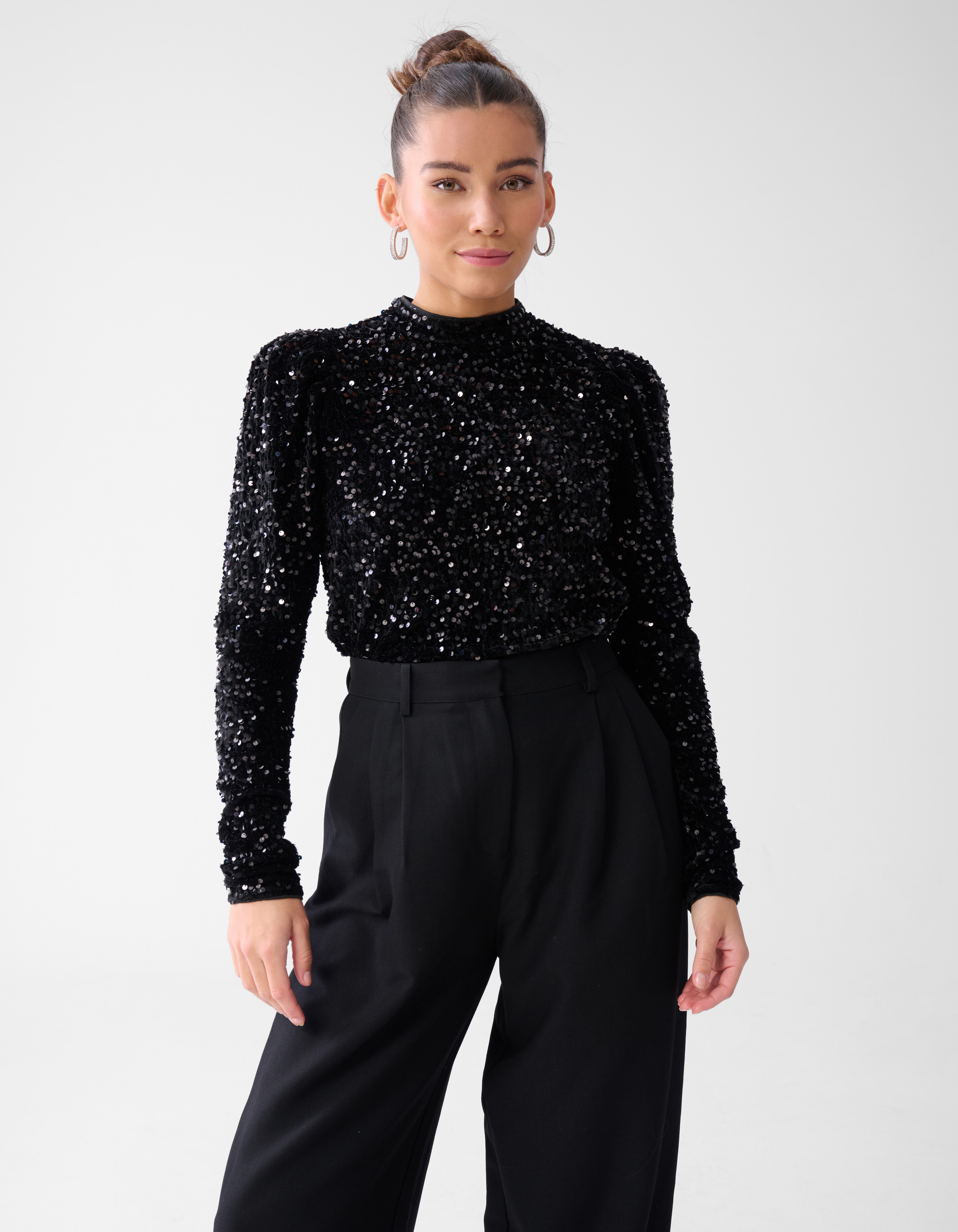 Samtpailletten Top Schwarz SHOEBY WOMEN