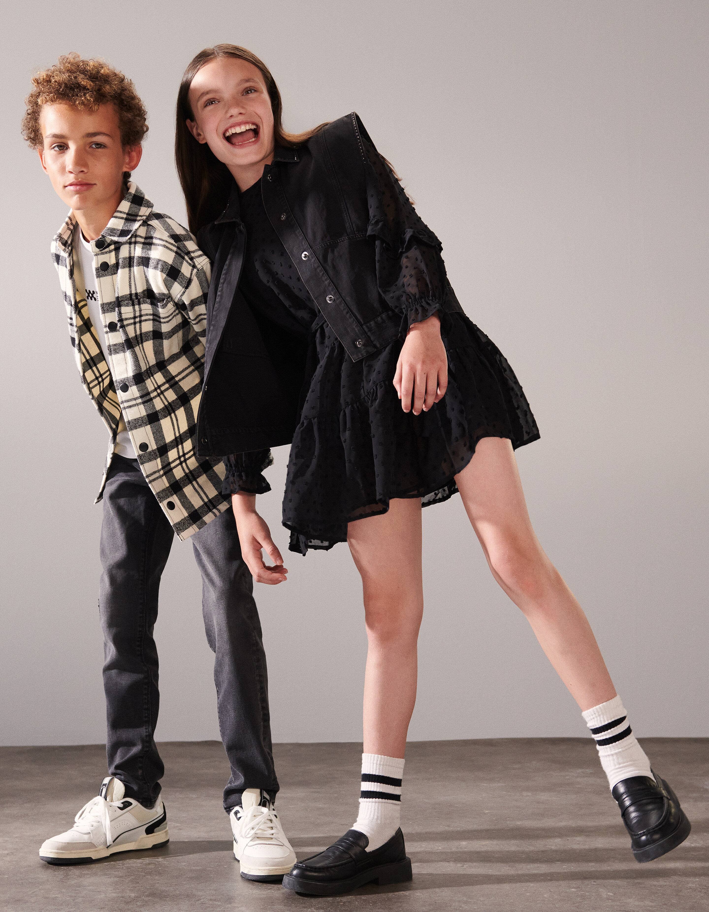Chiffon-Pünktchenkleid Schwarz SHOEBY GIRLS