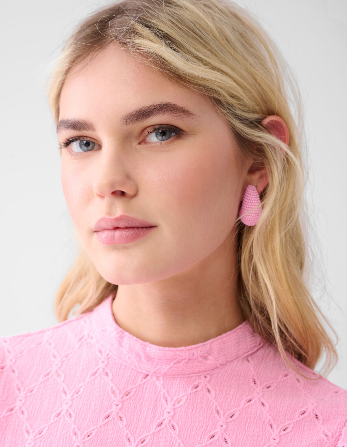 Beaded Drop Oorbellen Roze SHOEBY ACCESSOIRES