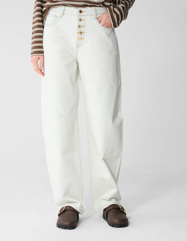 Fancy Button Barrel Fit Jeans Gebleicht SHOEBY WOMEN