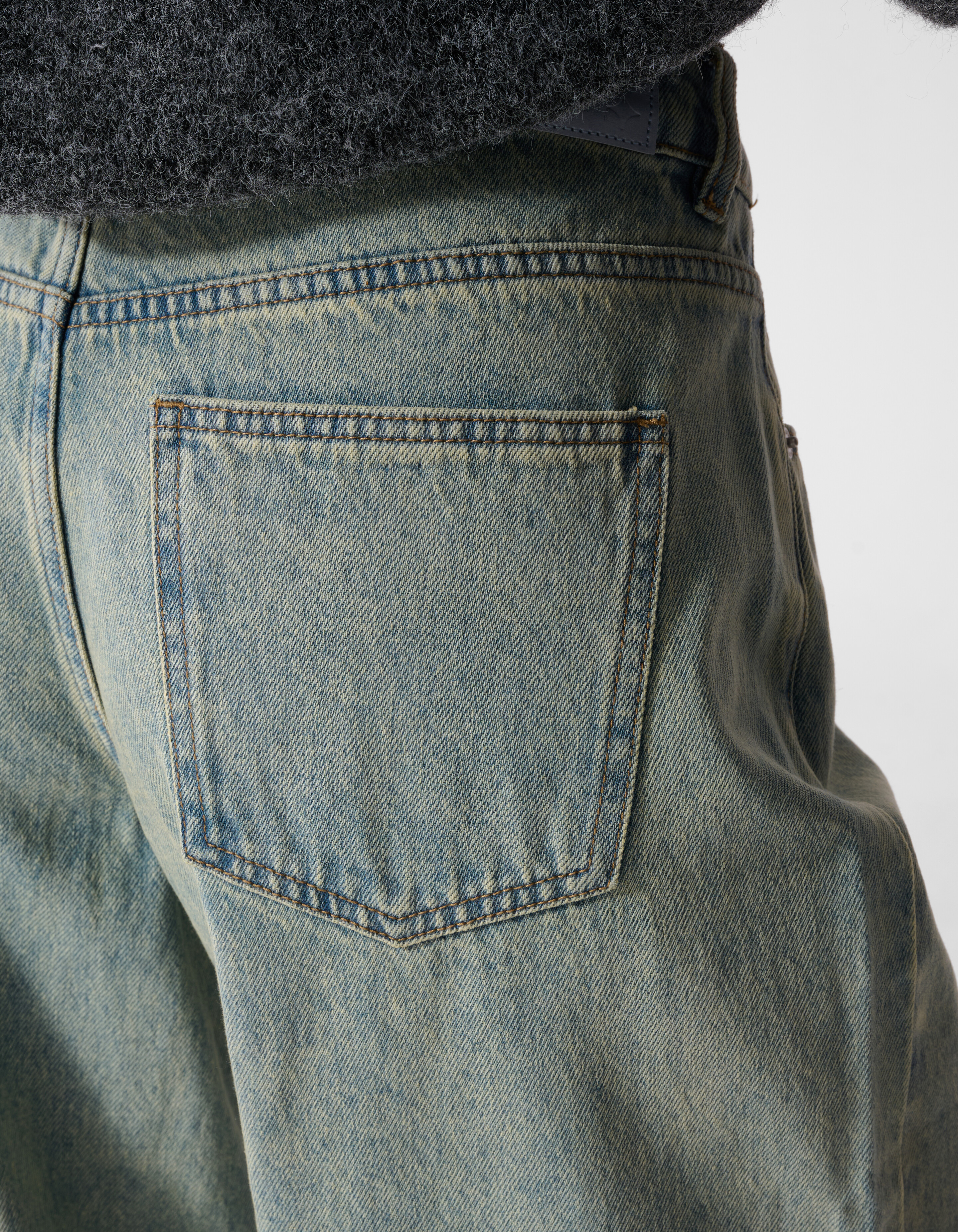 Wide Leg Jeans Mit Knopfverschluss Bleached SHOEBY WOMEN