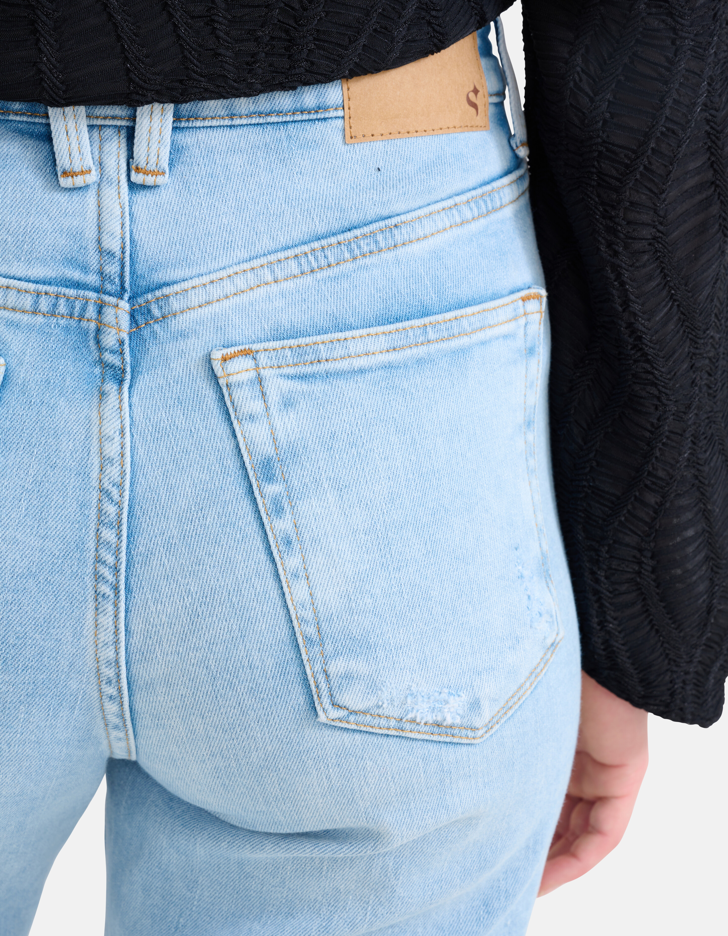 Tapered Fit Jeans Gebleicht L29 SHOEBY WOMEN