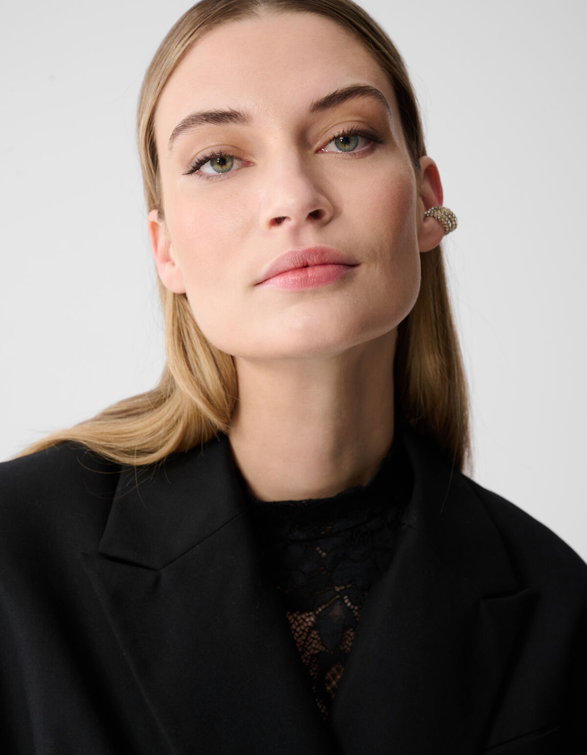 &Uuml;bergro&szlig;er Blazer mit offenem R&uuml;cken Schwarz SHOEBY WOMEN