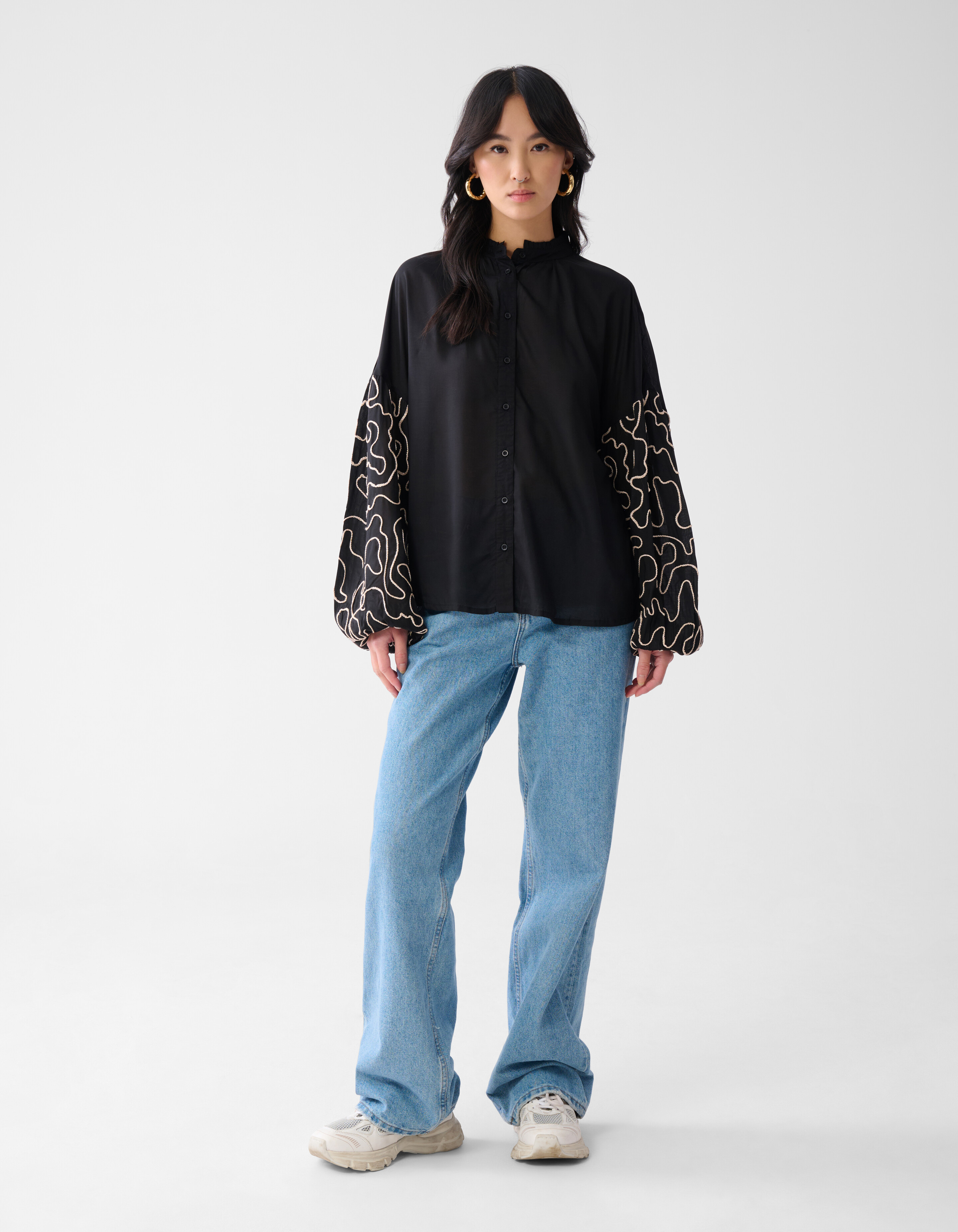 Bluse mit Kordelärmeln Schwarz SHOEBY WOMEN