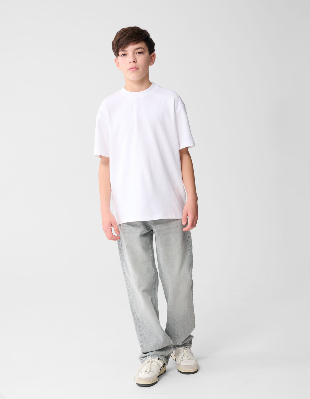 Basic Label T-Shirt Wei&szlig; SHOEBY BOYS