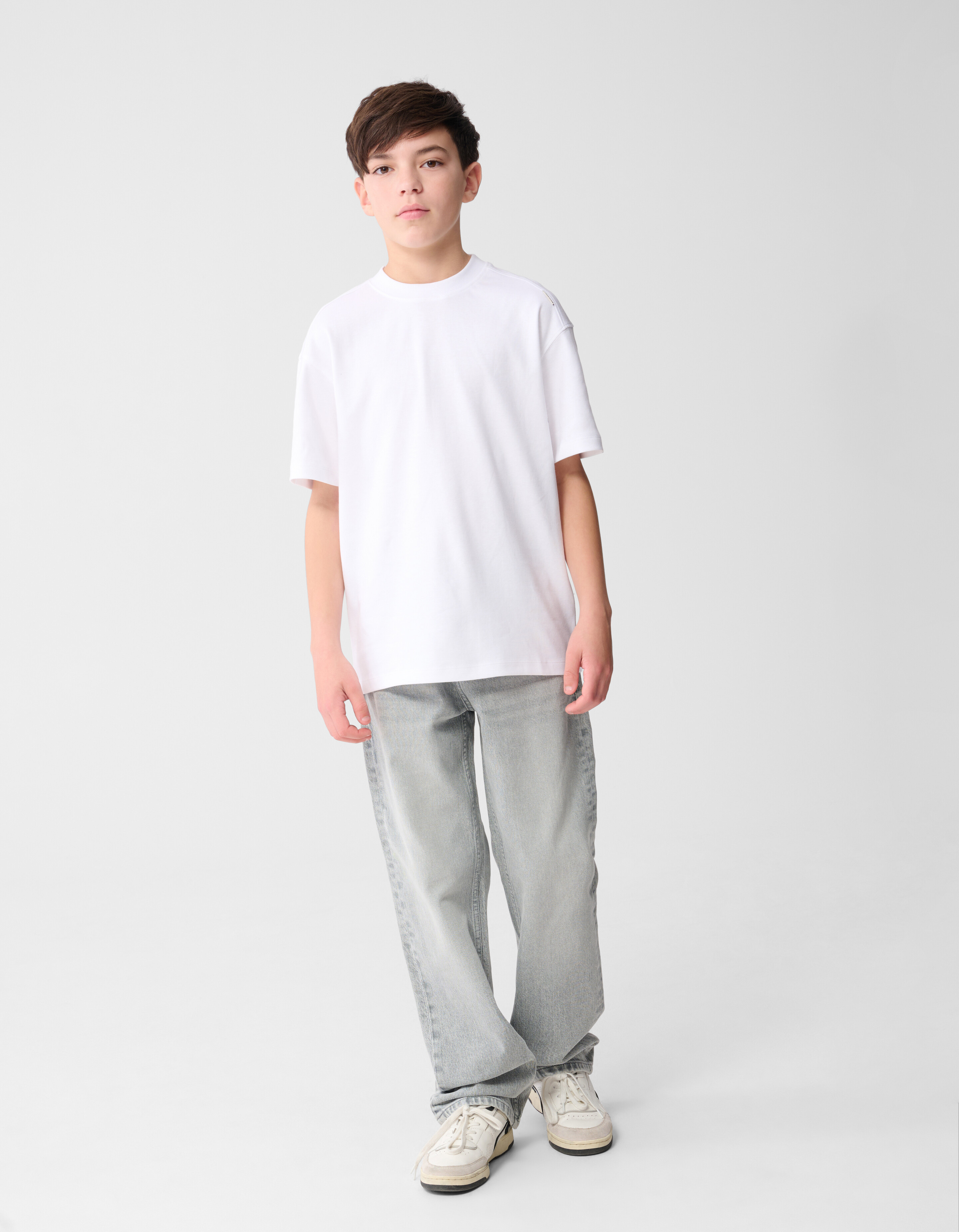 Basic Label T-Shirt Wei&szlig; SHOEBY BOYS