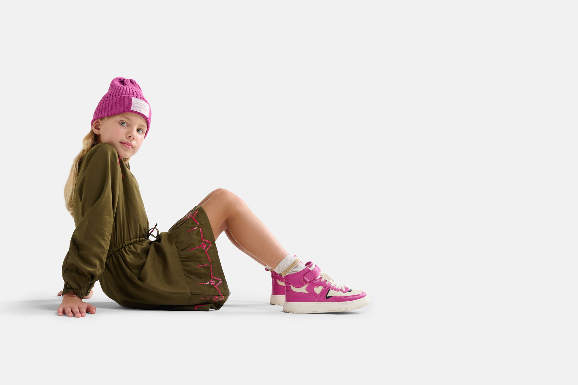 Kleid mit Strasssteinen Dunkelgrün SHOEBY GIRLS