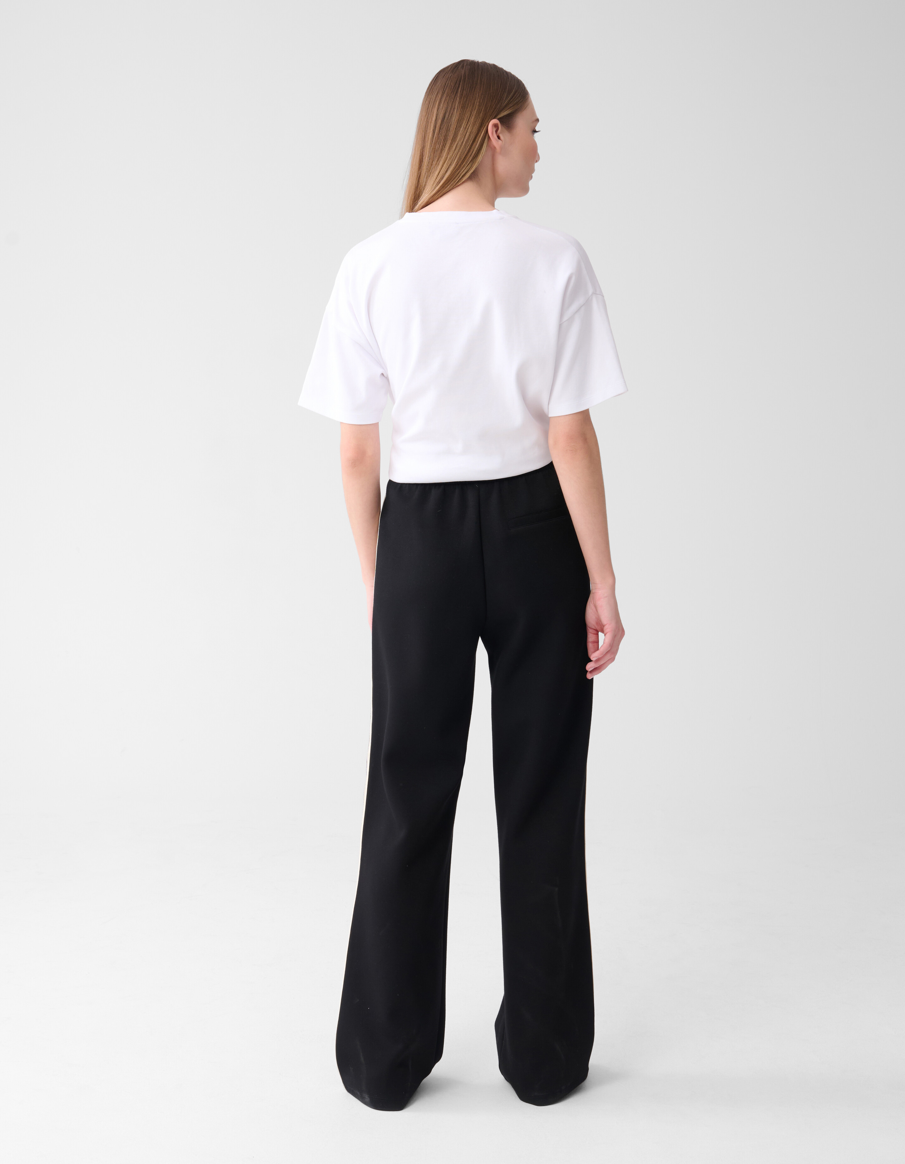 Sportliche Hose mit weitem Bein Schwarz SHOEBY WOMEN