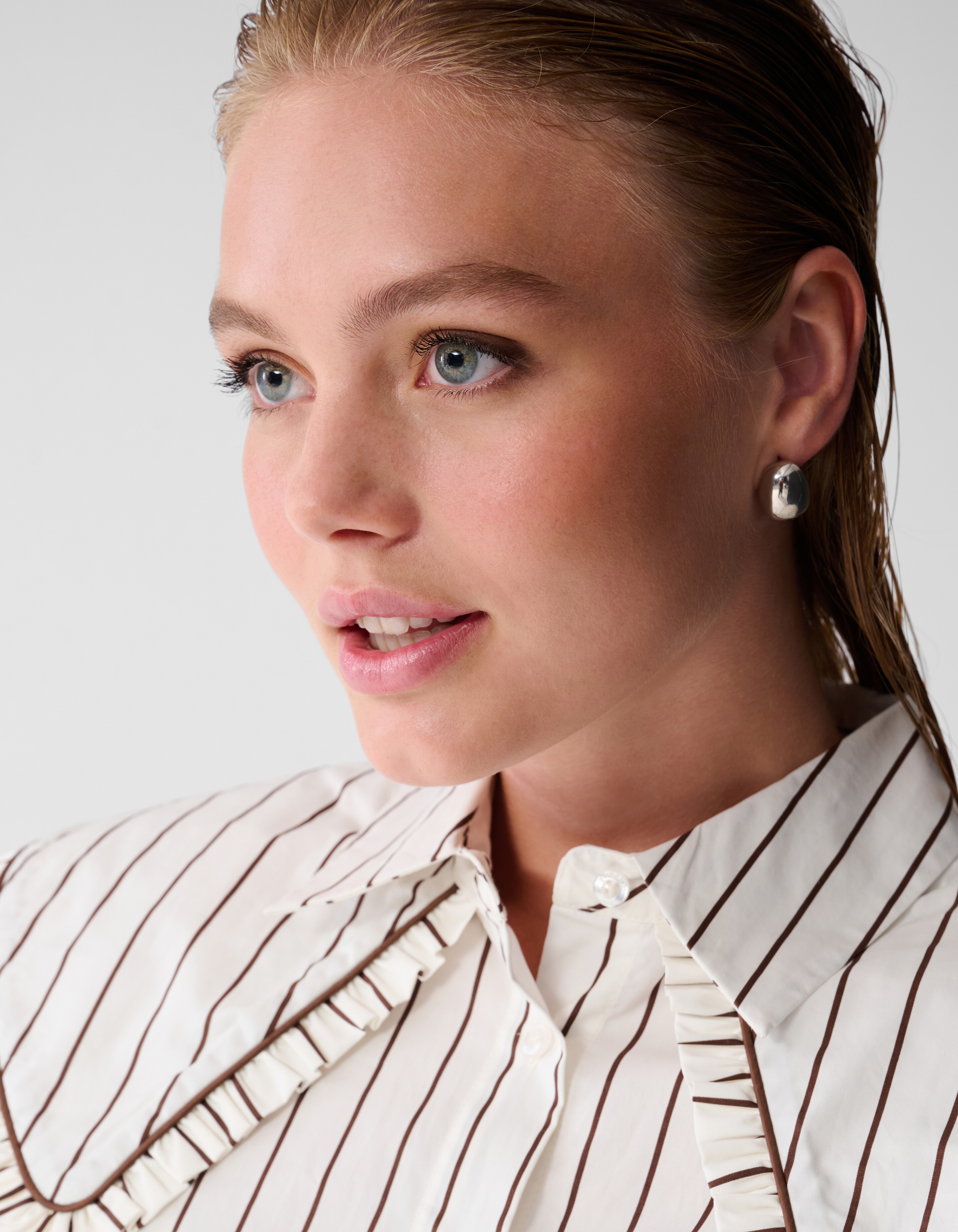 Bluse mit großem Kragen und Streifen in Braun SHOEBY WOMEN