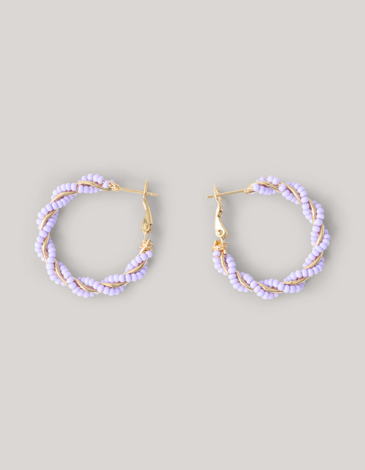Gedrehte Perlenreifen-Ohrringe Lila SHOEBY ACCESSOIRES