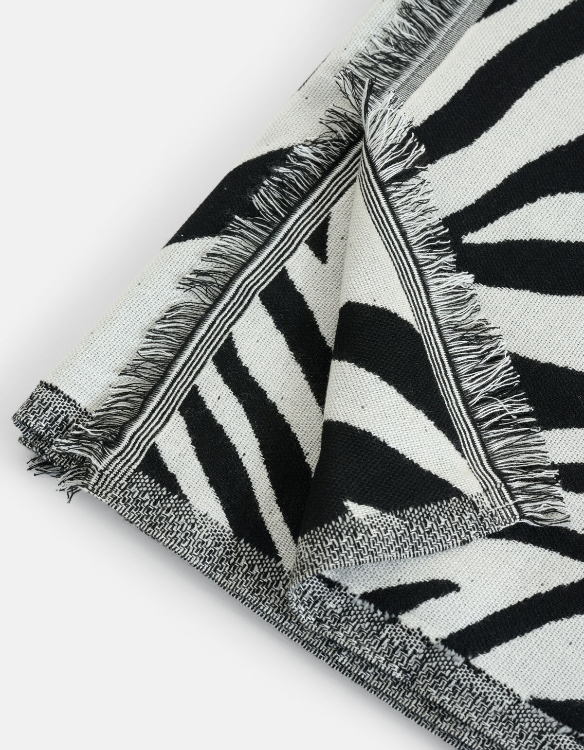 Zebra-Jacquard-Schal Schwarz/Weiß SHOEBY ACCESSOIRES